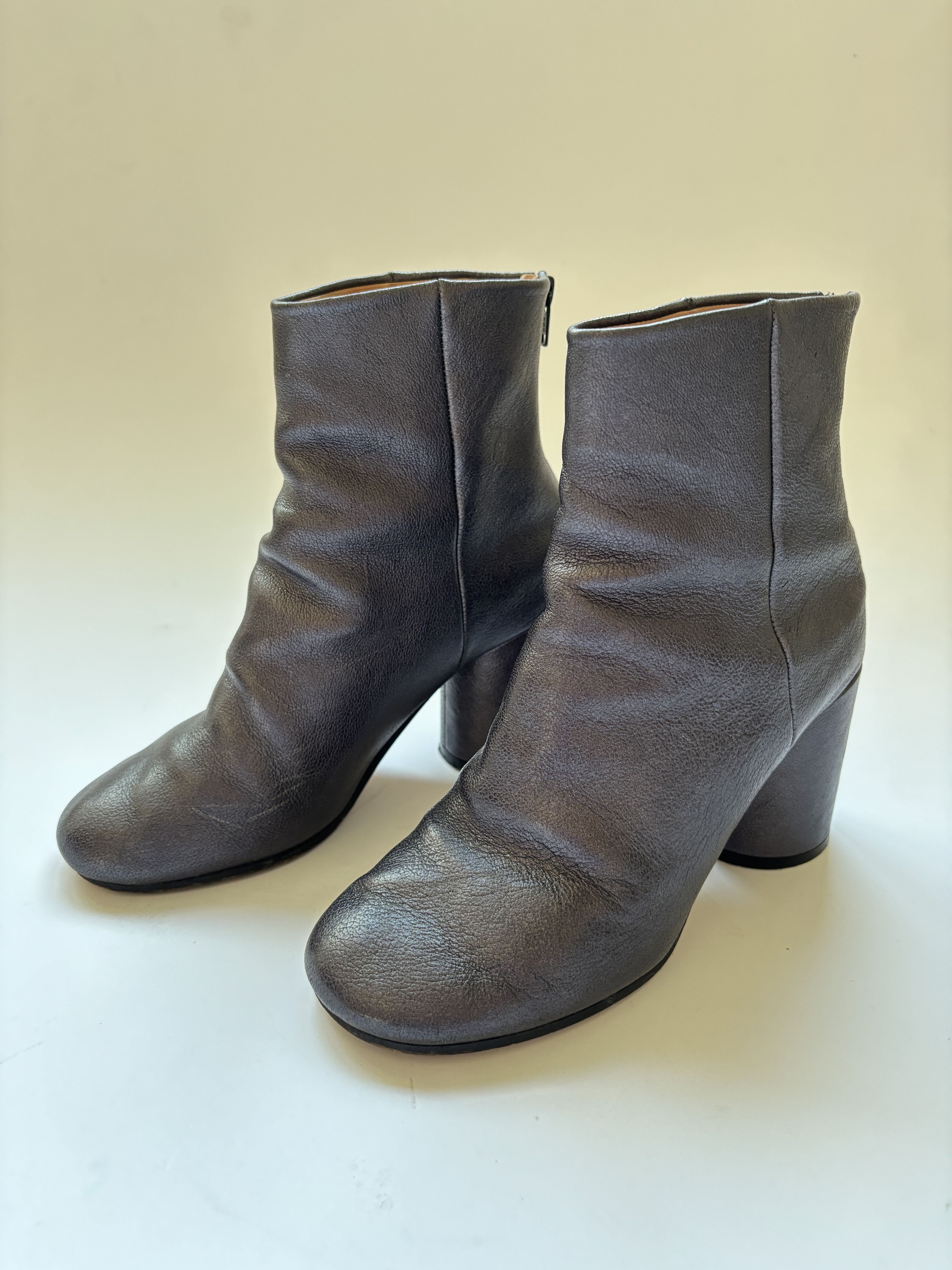 Maison Margiela ⚡️QUICK SALE⚡️Maison Margiela Metallic Round-Toe Ankle Boots Size US 5.5 / IT 35.5 - 4 Thumbnail