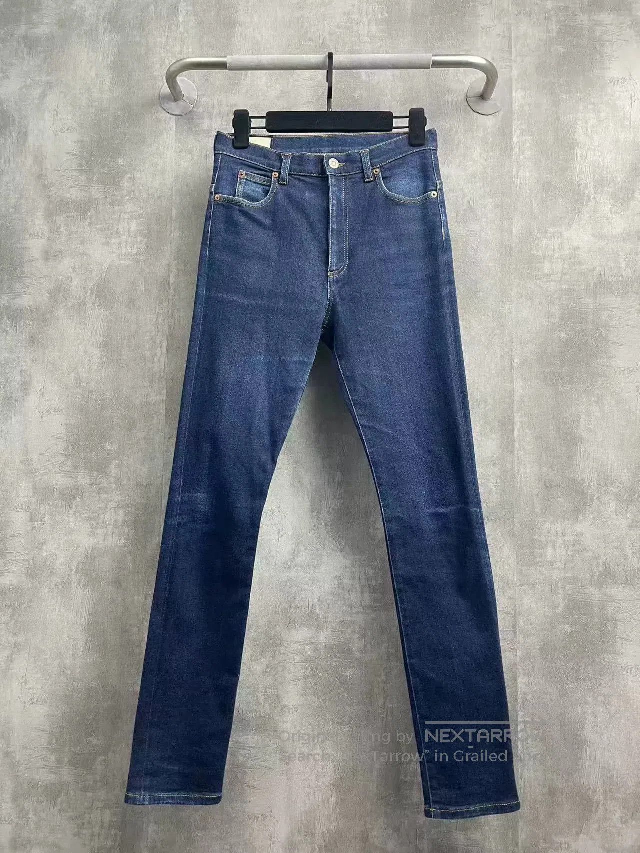 Gucci Gucci Leather Logo Back Waist Jeans. Size US 30 / EU 46 - 1 Thumbnail