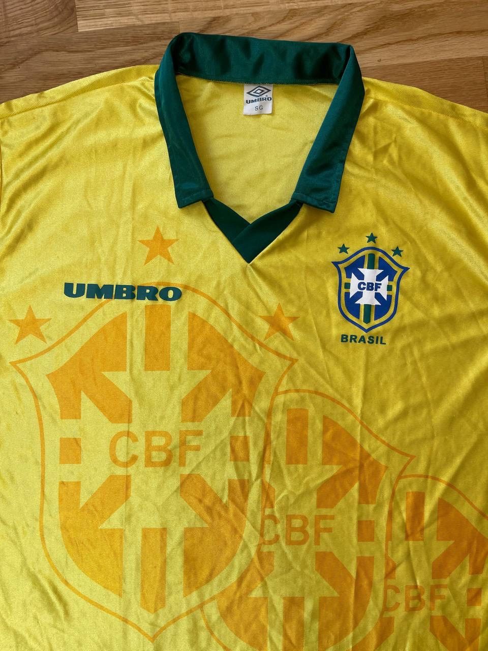 Umbro Brazil Umbro 1994 Home Shirt Jersey Football Jersey Size L Size US L / EU 52-54 / 3 - 2 Thumbnail