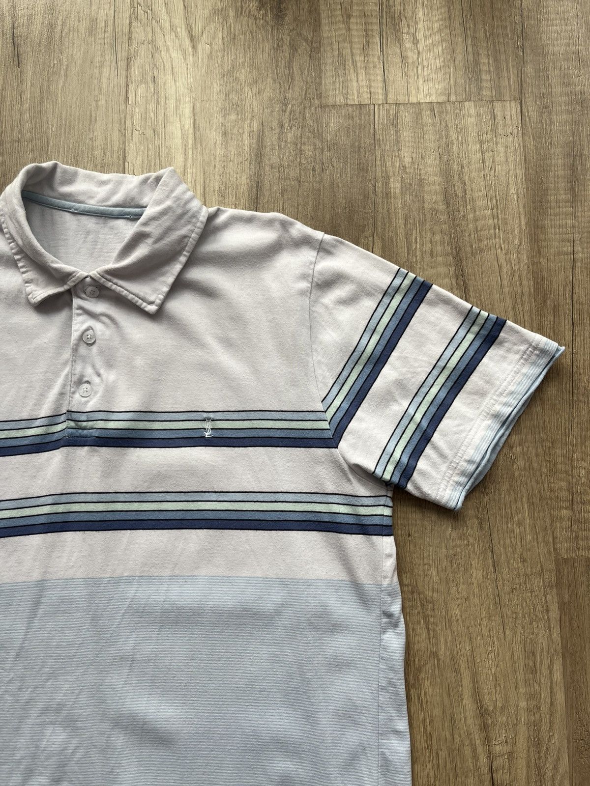 Yves Saint Laurent Yves Saint Laurent Short Sleeve Vintage Size M Size US M / EU 48-50 / 2 - 3 Thumbnail