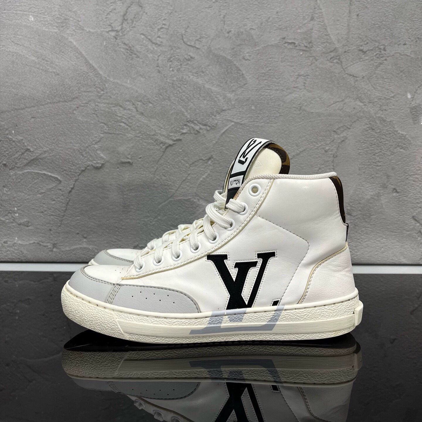 Louis Vuitton Louis Vuitton Charlie high-top sneakers Size US 5 / IT 35 - 3 Thumbnail