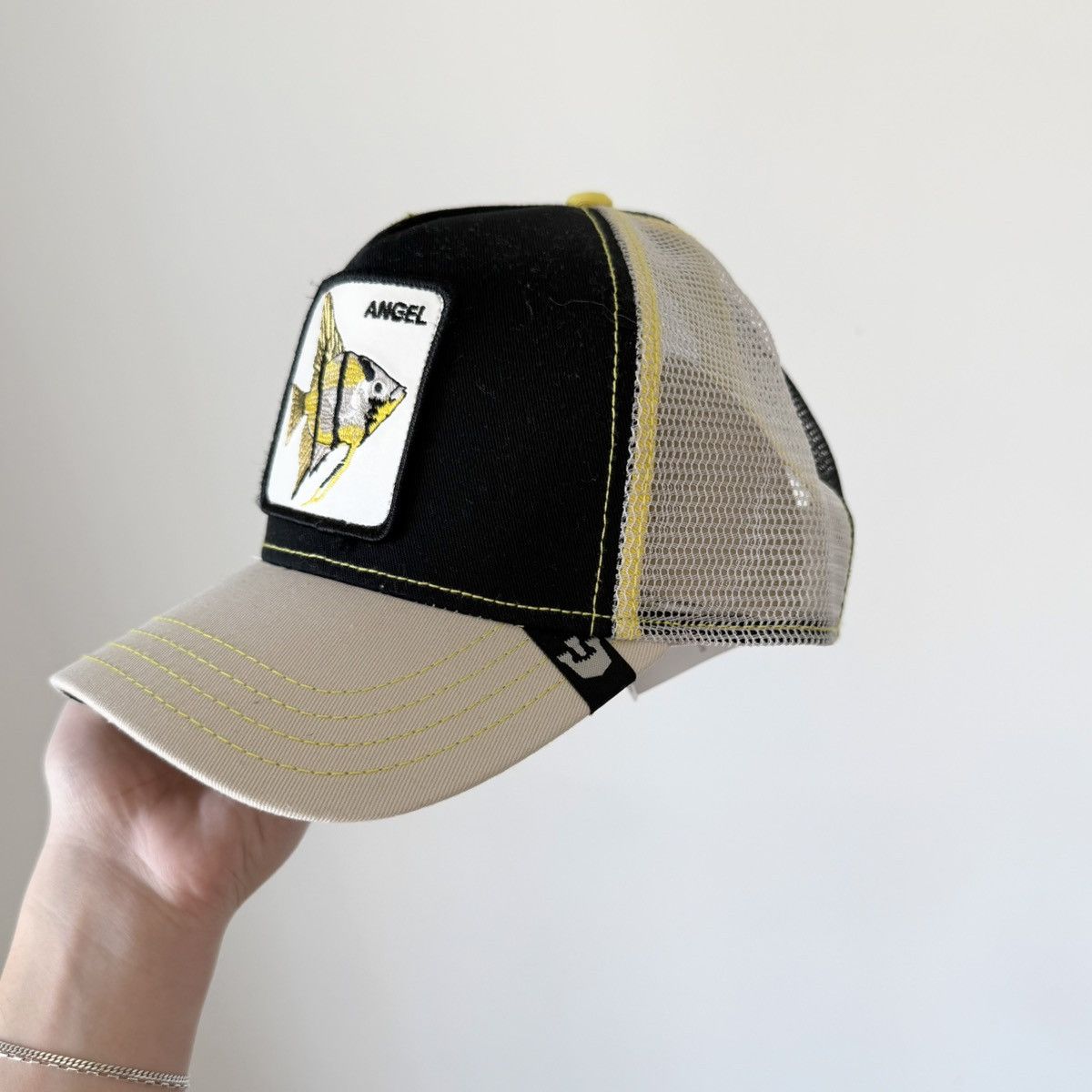 Goorin Bros. NWT Goorin Bros Angel Fish Leather Patch Trucker Hat Rare Size ONE SIZE - 4 Thumbnail