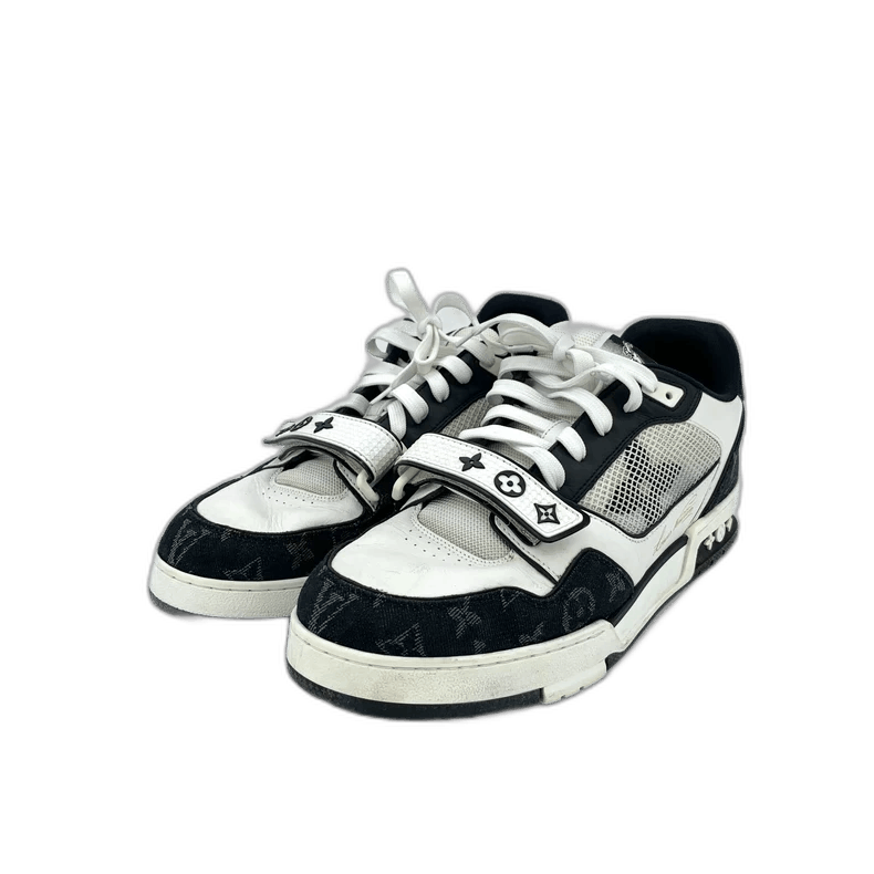 Louis Vuitton Louis Vuitton Black Logo Embroidered Sneakers Size US 10 / EU 43 - 1 Thumbnail