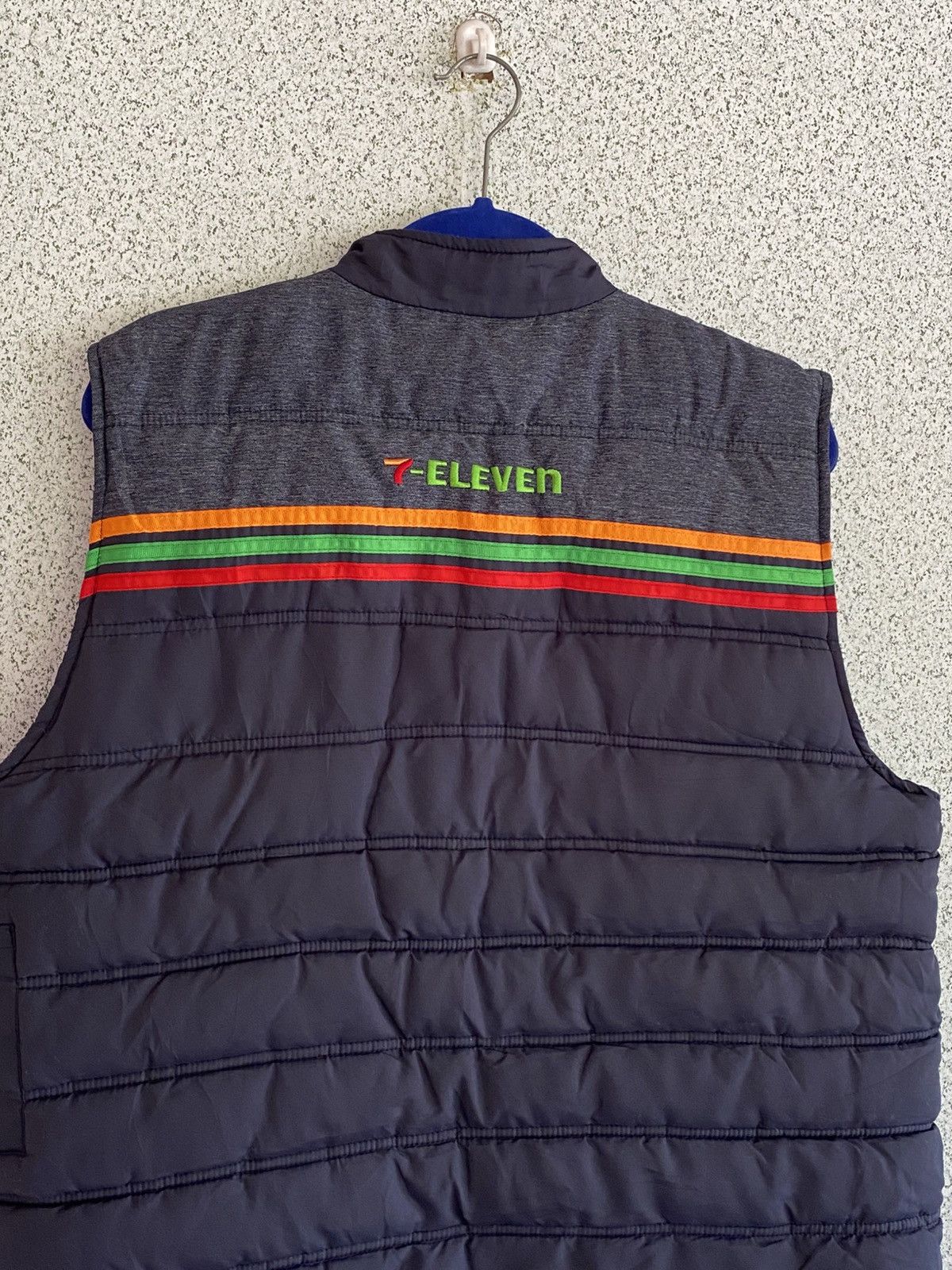 Japanese Brand 7-Eleven light puffer vest Size US L / EU 52-54 / 3 - 8 Thumbnail