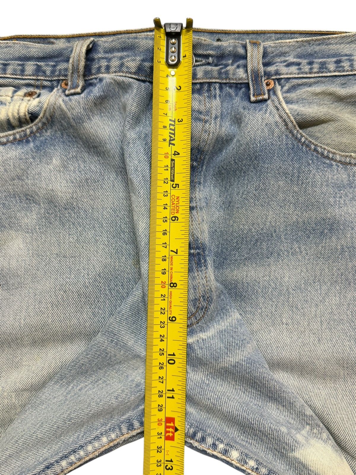 Levi's Vintage 90s Levis 501 Faded Wash Distressed Ripped Loose Fit Size US 32 / EU 48 - 14 Thumbnail