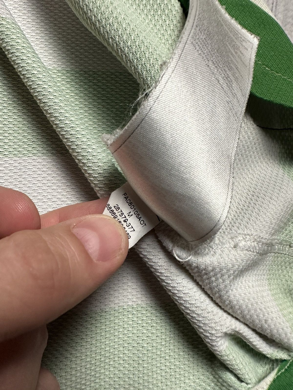 Nike × Vintage Vintage Nike Celtic soccer jersey size M Striped Size US M / EU 48-50 / 2 - 8 Thumbnail