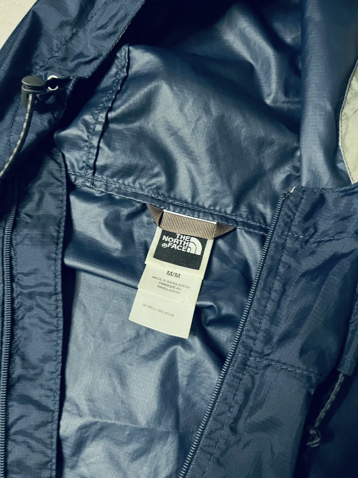 The North Face Blue Light Jacket The North Face HyVent Size US L / EU 52-54 / 3 - 5 Thumbnail