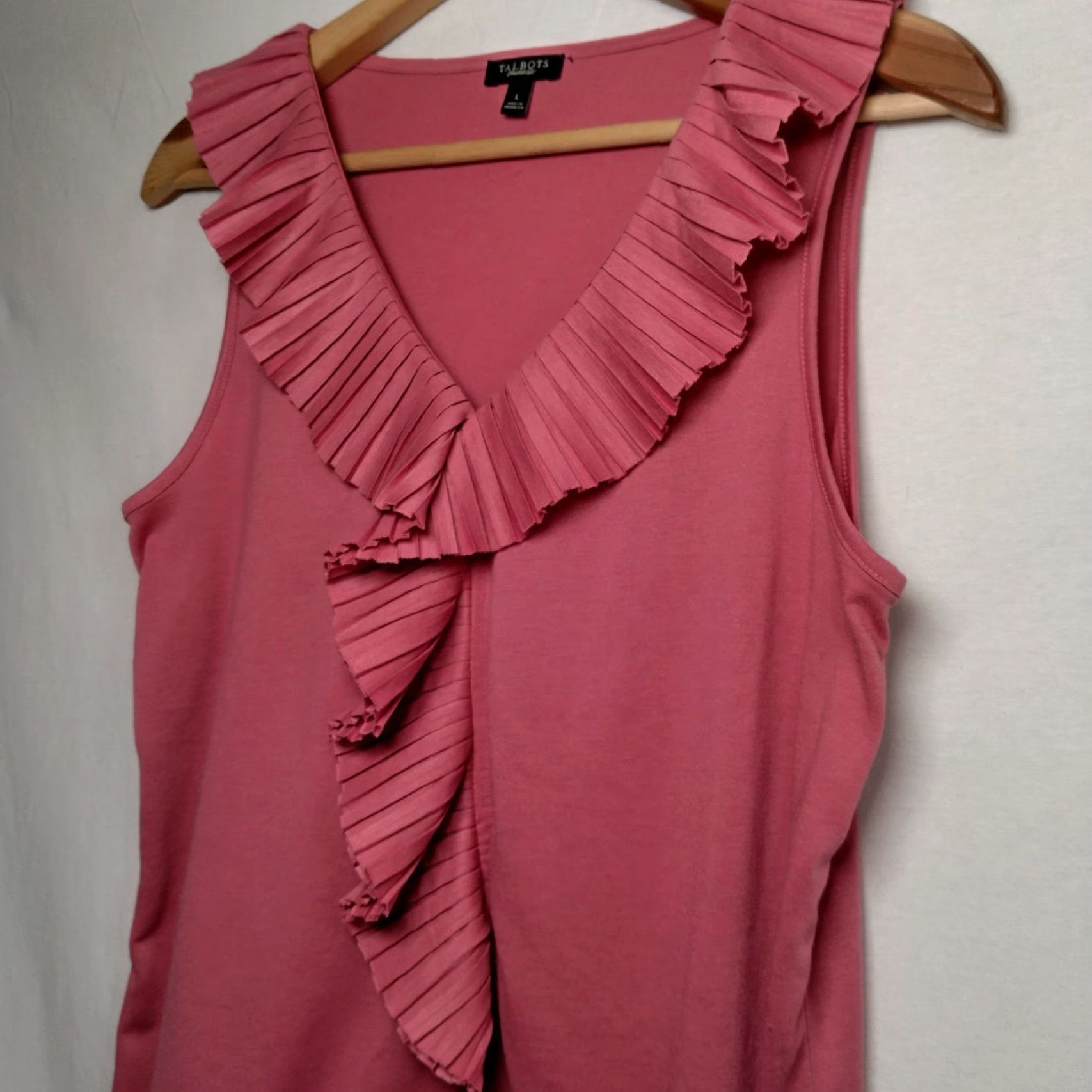 Talbots VINTAGE Talbots Tank Shirt Women L Pink Rose Pleated Trim V-Neck Beachy Feminine 90s/Barbiecore Womens Size L / US 10 / IT 46 - 7 Thumbnail