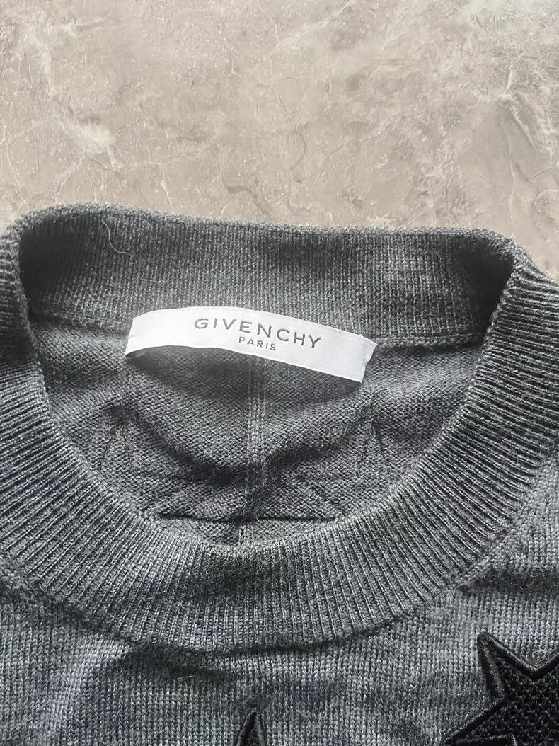 Givenchy Givenchy Men's Star Patch, Double Embroidery on Arm, Black Size US L / EU 52-54 / 3 - 3 Thumbnail