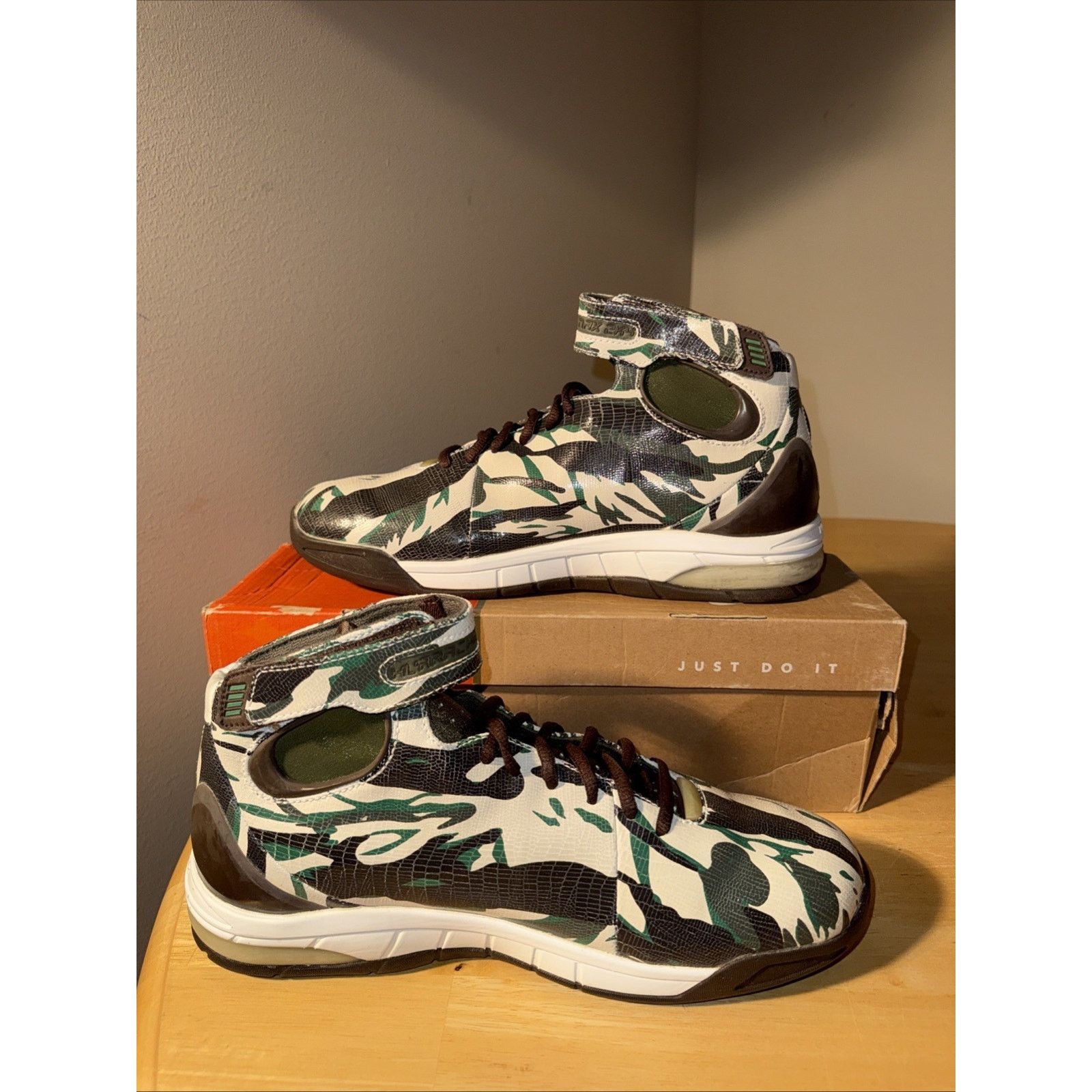 Nike Nike Air Max Huarache 2k4 Olive Camo Army Pine 312544-121 Size US 10.5 / EU 43-44 - 4 Thumbnail