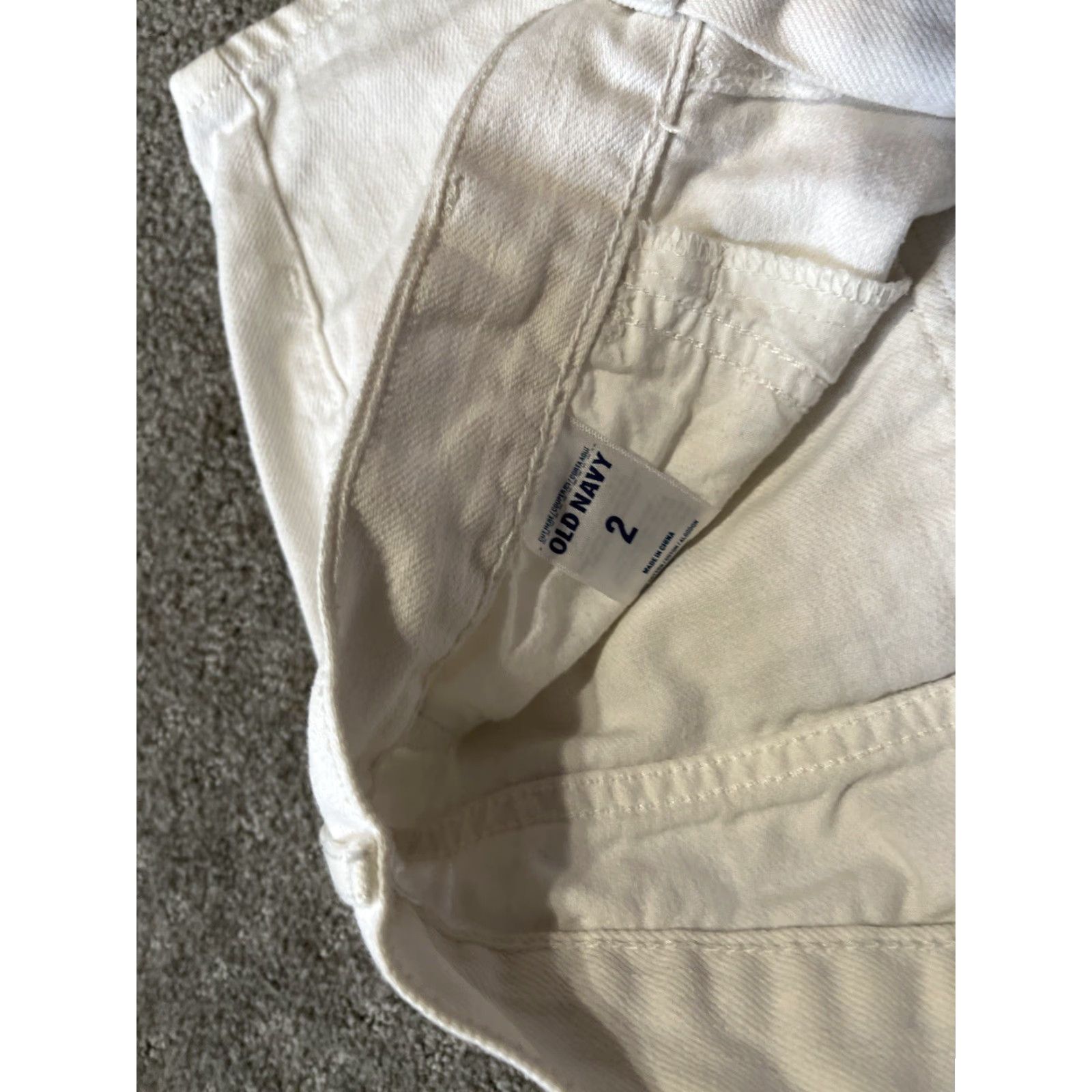 Old Navy VINTAGE Old Navy Diva Jean Shorts 2 White Denim 100% Cotton Nautical Chino Womens Adult Medium White Nautical 2000s Size 26" / US 2 / IT 38 - 4 Thumbnail