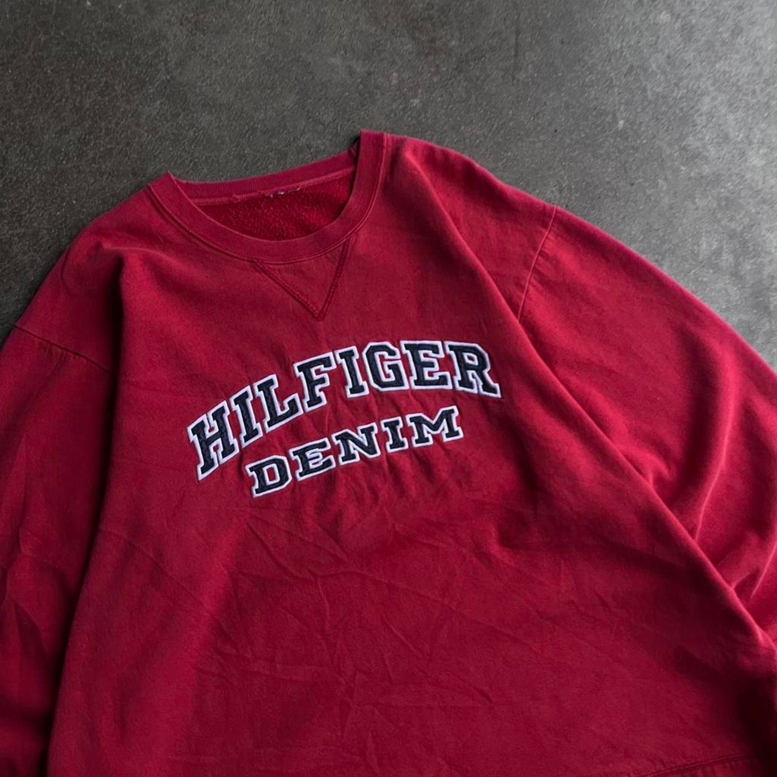 Tommy Hilfiger 90s tommy hilfiger red crewneck Size US XL / EU 56 / 4 - 3 Thumbnail