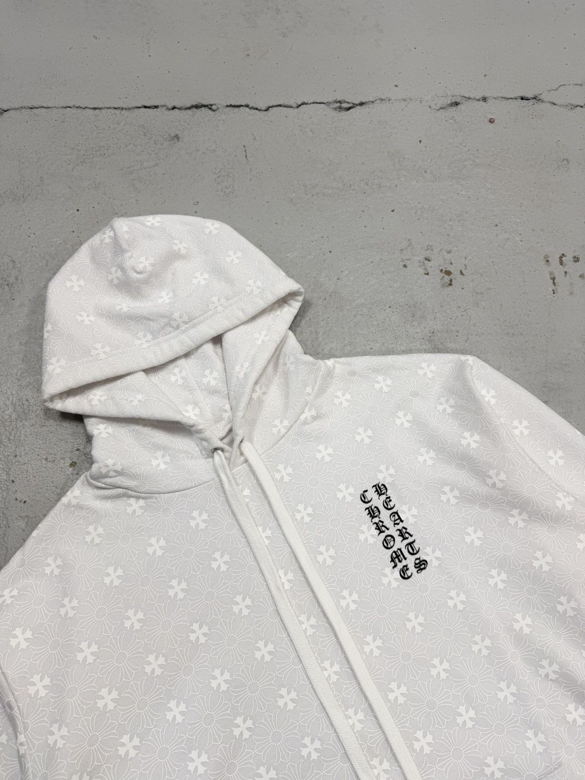 Chrome Hearts Chrome Hearts Monogram Vertical Horseshoe Hoodie White Large Size US L / EU 52-54 / 3 - 4 Thumbnail