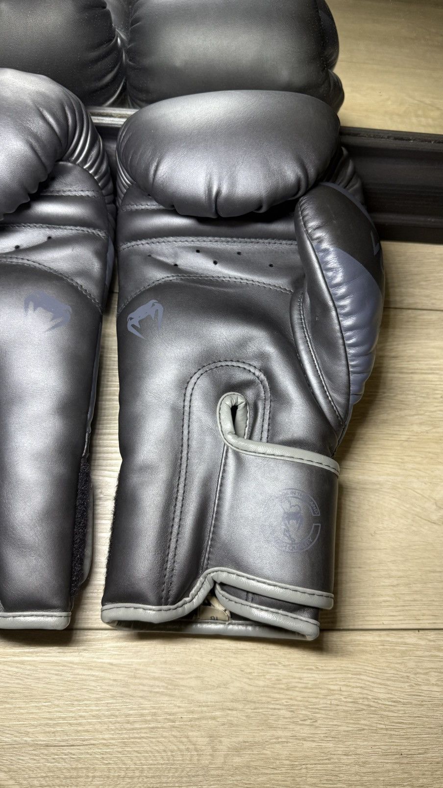 Other Grey Venum Elite Boxing Gloves Size ONE SIZE - 8 Thumbnail