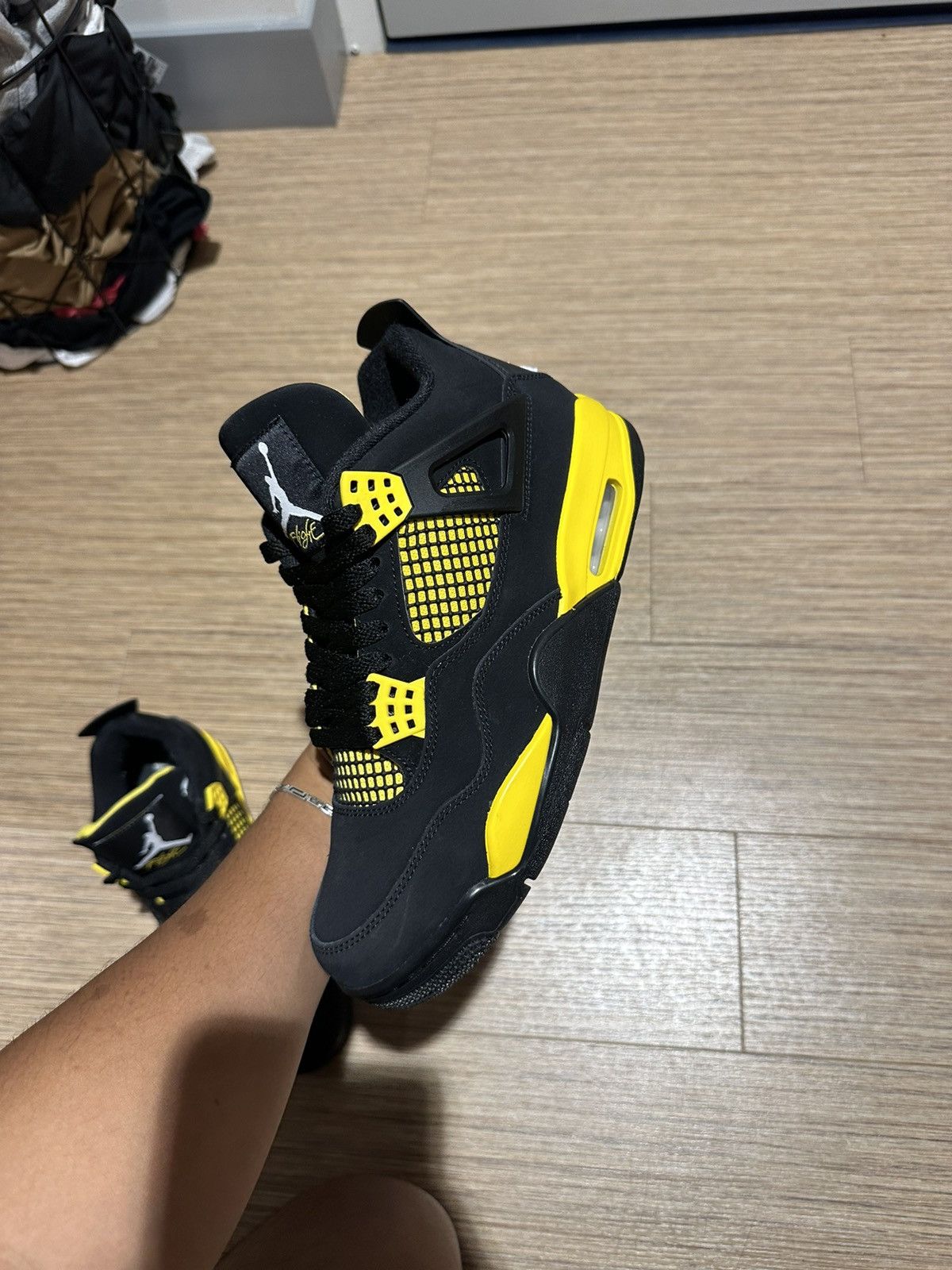 Jordan Brand Jordan 4 yellow thunder Size US 8 / EU 41 - 3 Thumbnail