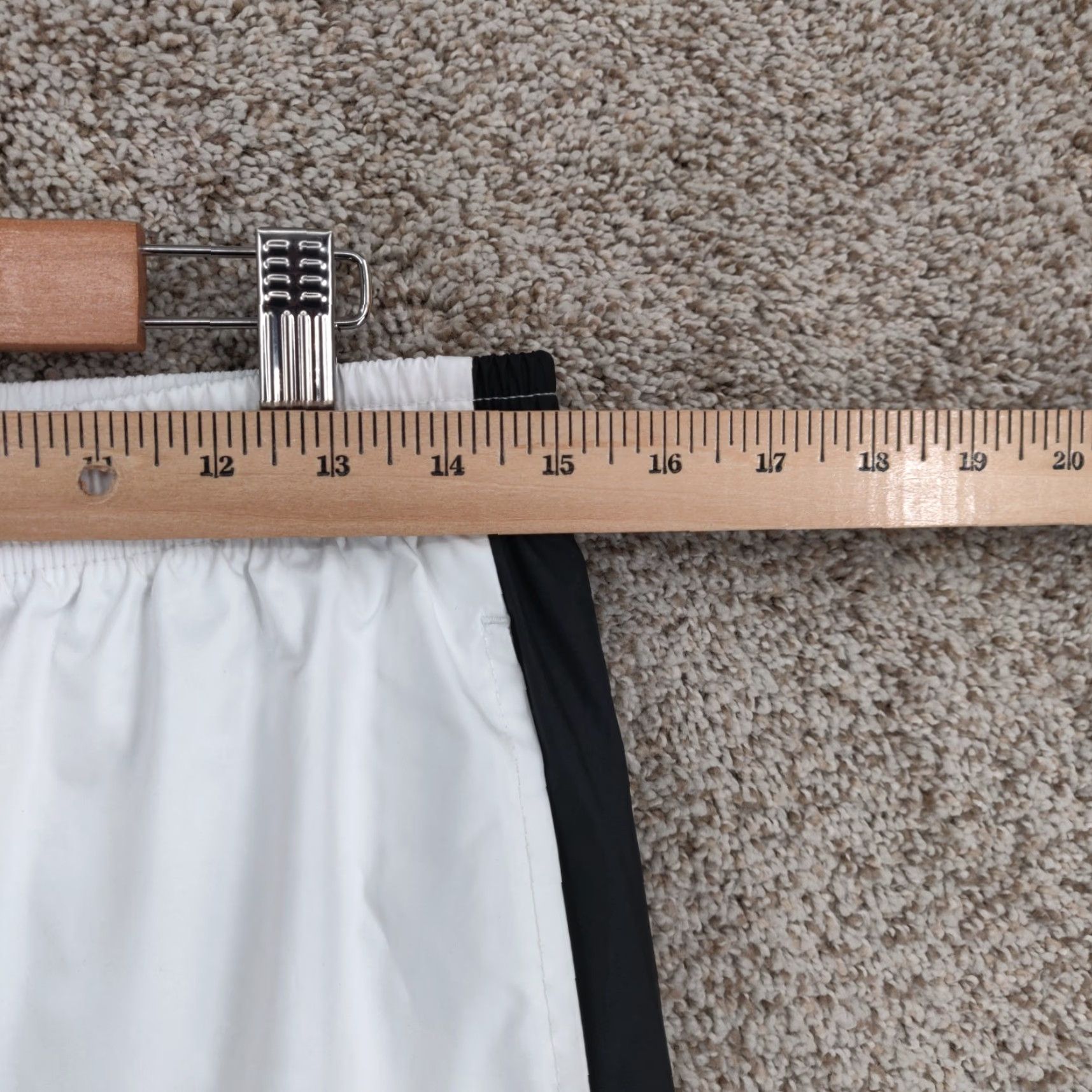 Nike Nike Yoga Jogger Pants Women's M White Windbreaker Gym Training Clothing Size 32" / US 10 / IT 46 - 7 Thumbnail