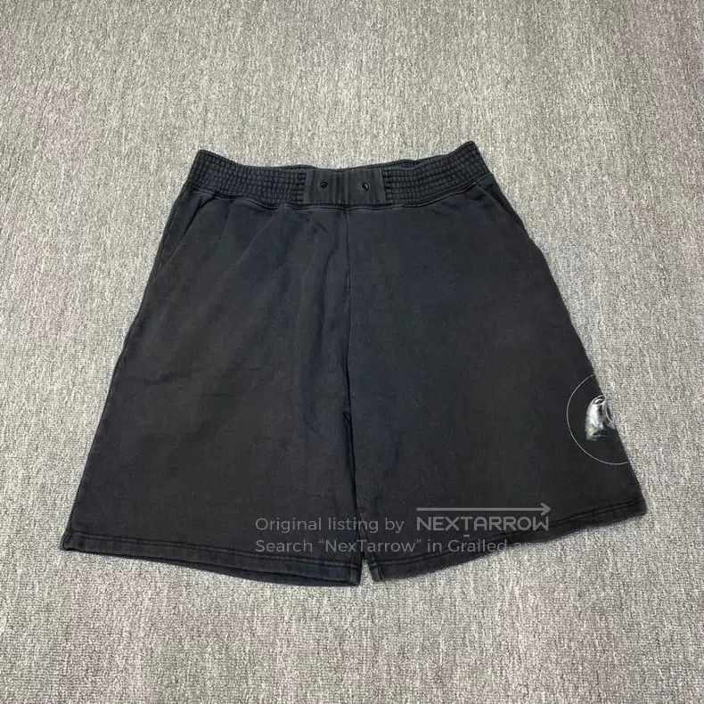 Givenchy Givenchy SizeL Ape Head Short Pants (Size L) Size US 30 / EU 46 - 1 Thumbnail