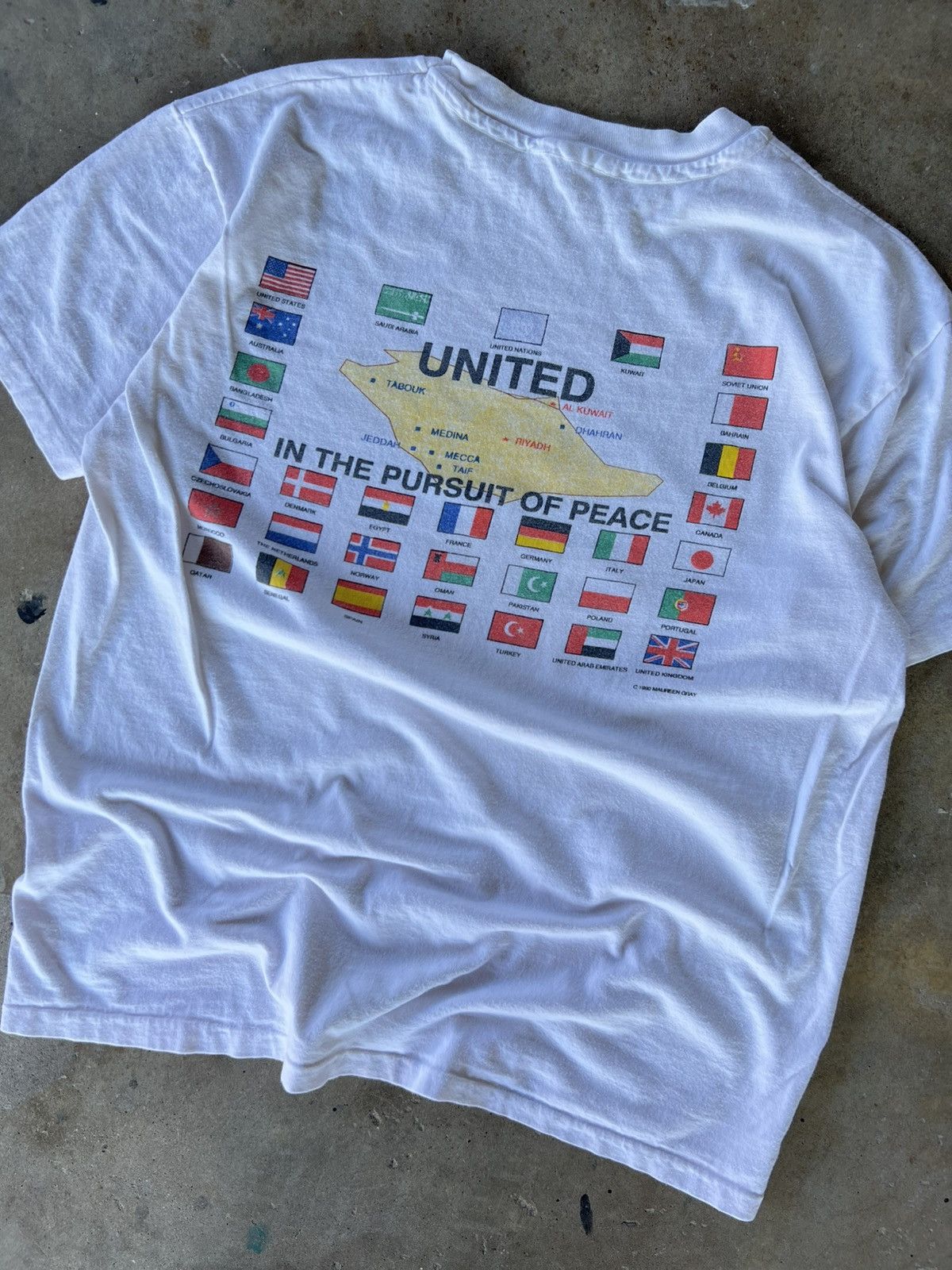Vintage Vintage 90’s Operation Desert Storm Military T Shirt Size US L / EU 52-54 / 3 - 2 Thumbnail