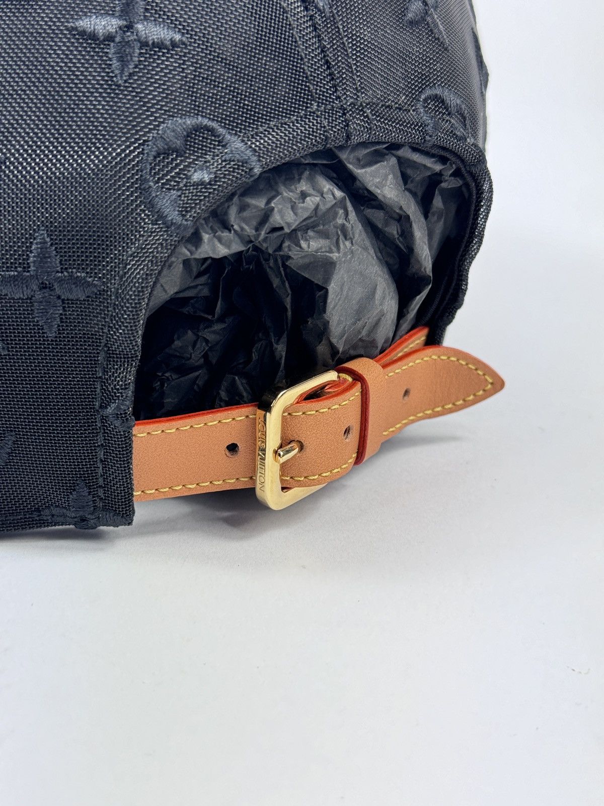 Louis Vuitton TOURIST VS PURIST MESH MONOGRAM CAP SIZE 58 Size ONE SIZE - 5 Thumbnail