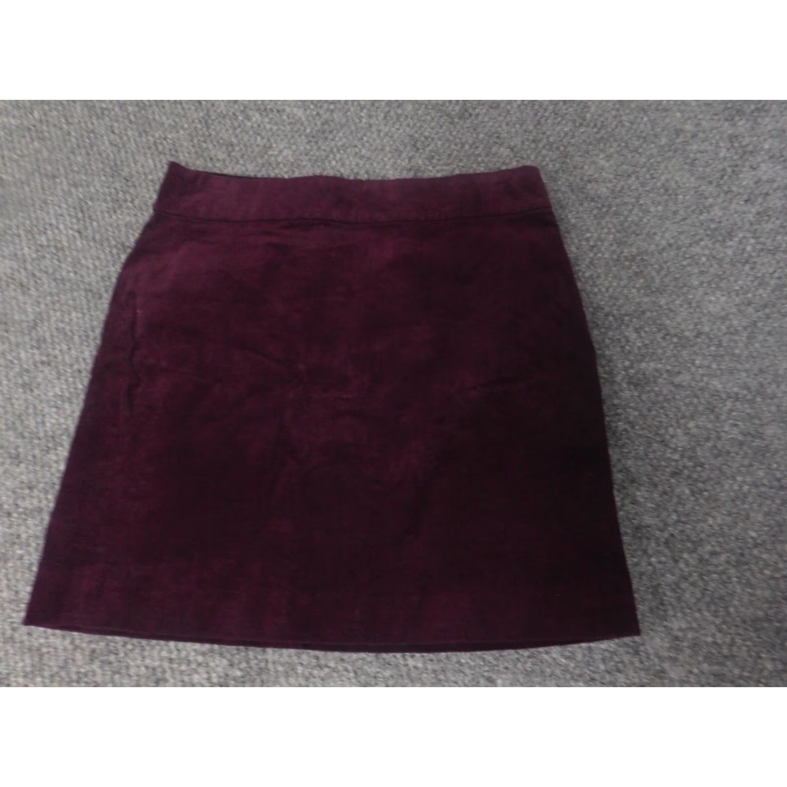 Banana Republic **Purple Zip A-Line Skirt** User: **A-Line Purple Zip Skirt** Size 26" / US 2 / IT 38 - 3 Thumbnail