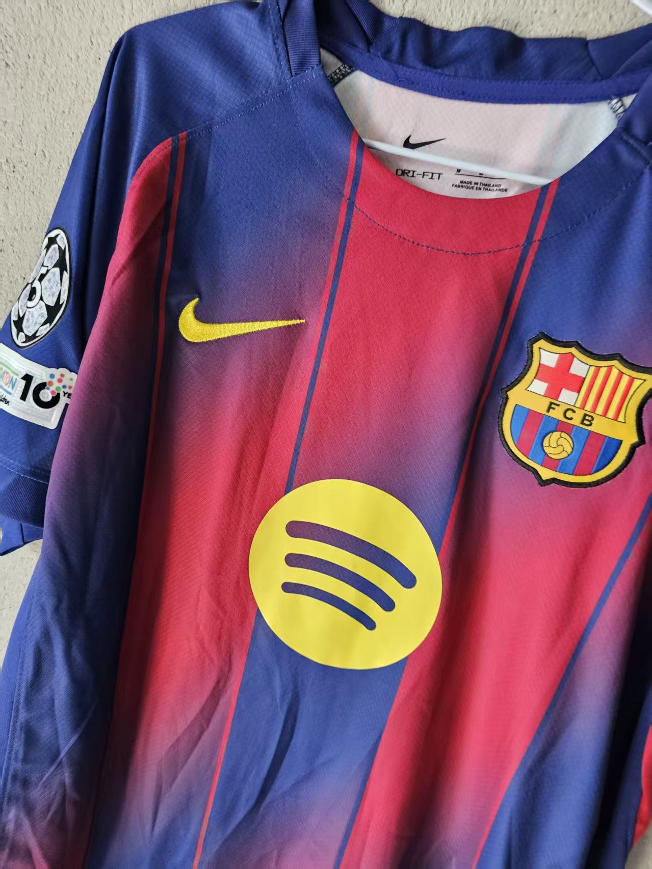 Other 25 26 Barcelona #8 Pedro Jersey Home Size US S / EU 44-46 / 1 - 4 Thumbnail