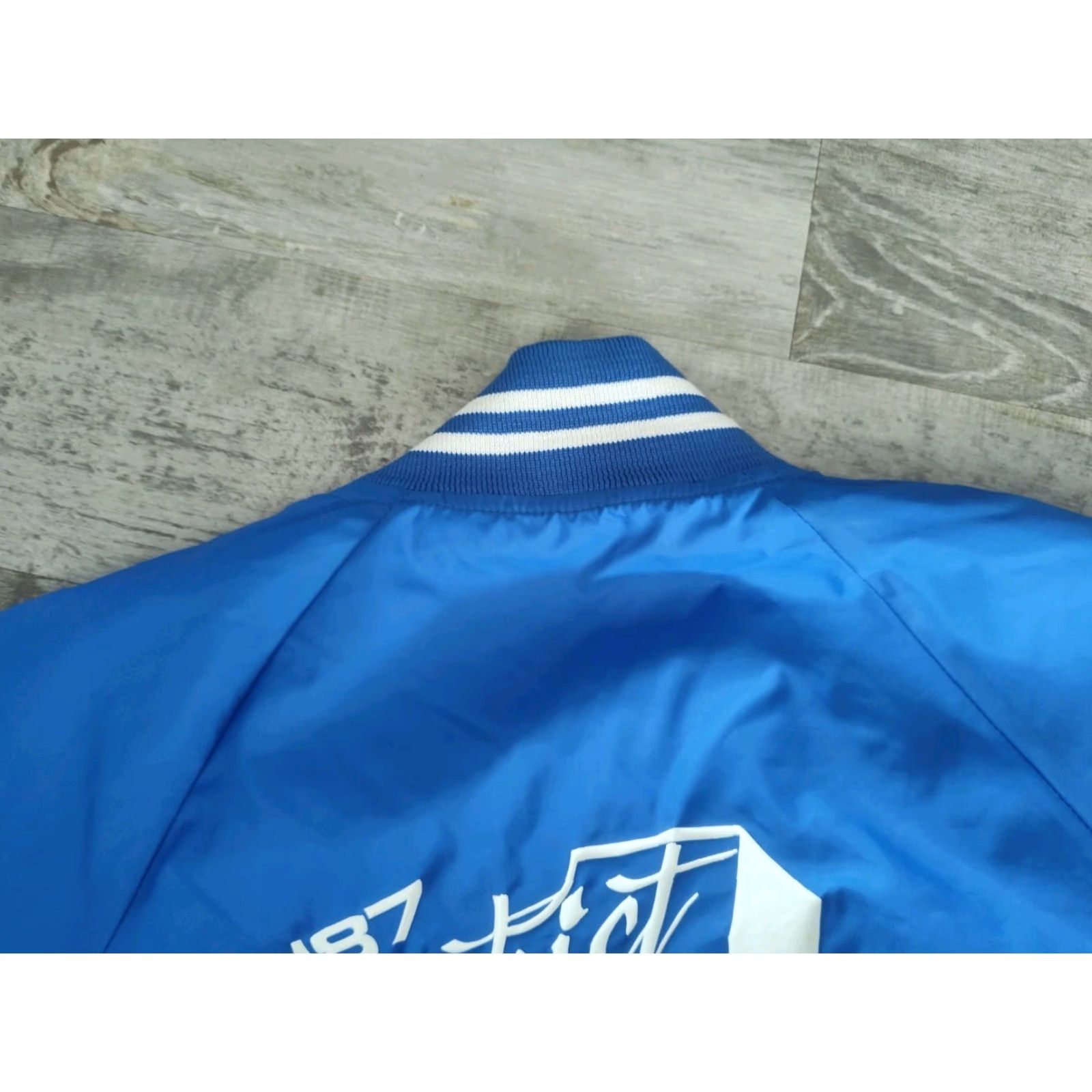 Augusta Sportswear VINTAGE 1987 Michigan ABA BMX Satin Bomber Jacket Men XL Dark Blue 80s Sports Cycling Riding Size US XL / EU 56 / 4 - 3 Thumbnail