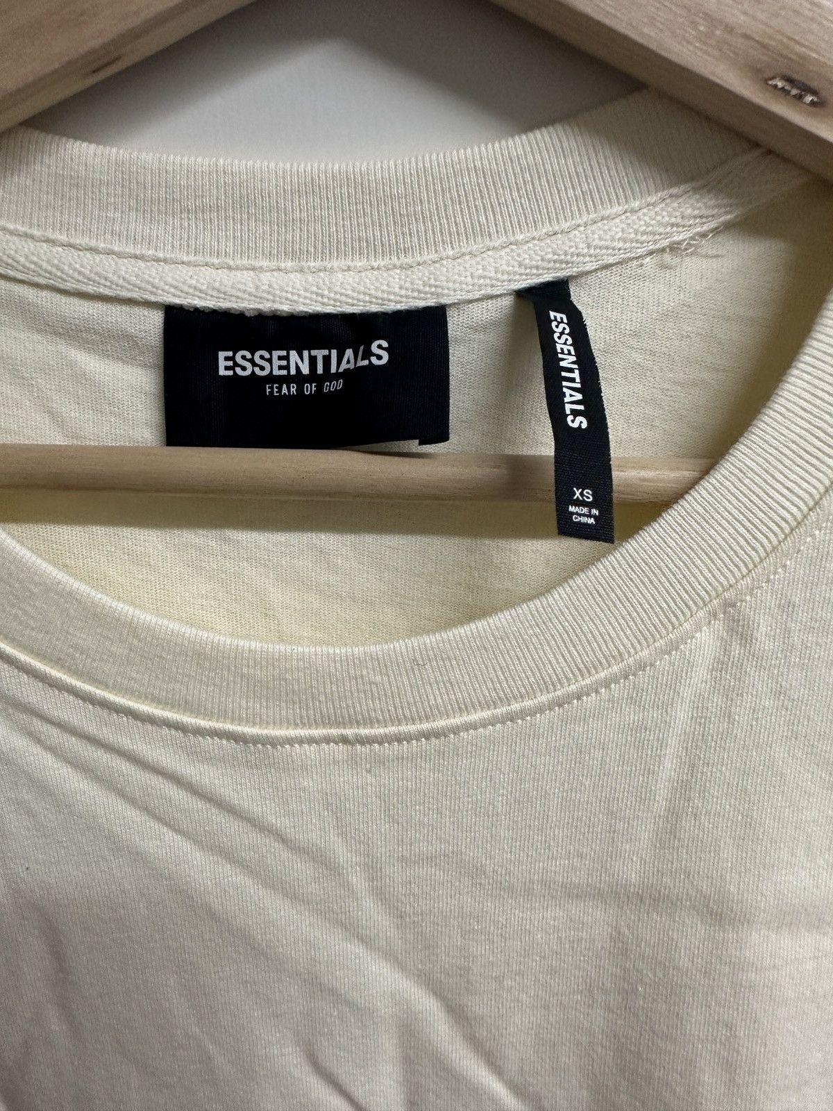 Essentials × Fear of God Fear of God essentials 3M reflective tee cream xs Size US XS / EU 42 / 0 - 4 Thumbnail