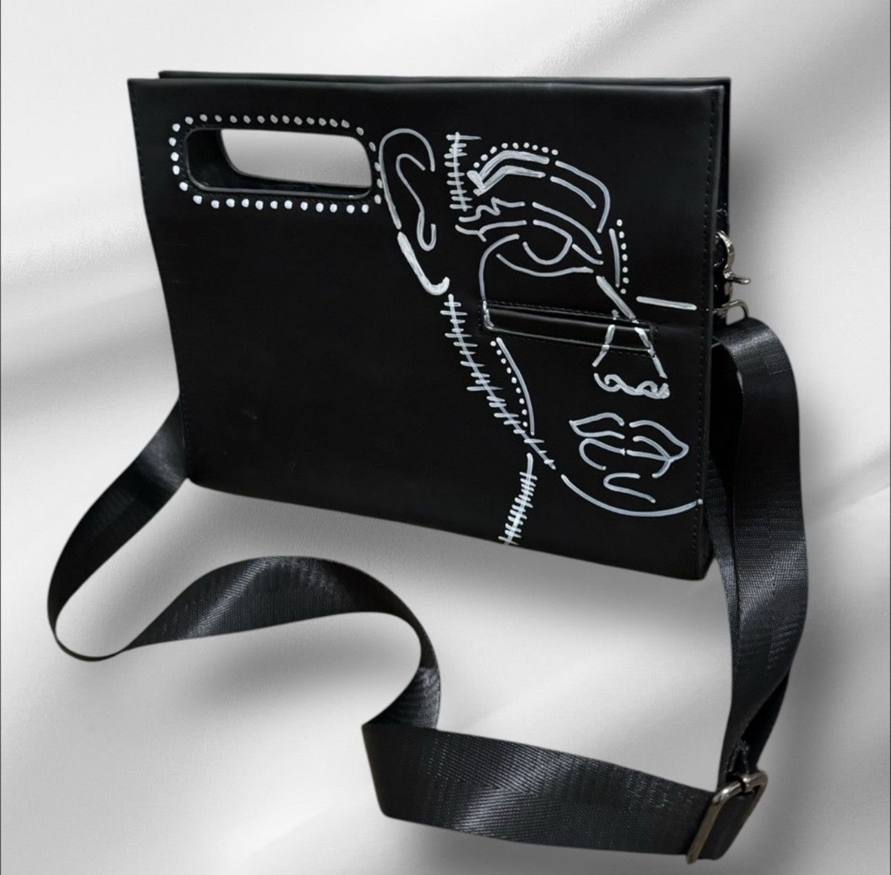 Other Up cycled unisex black handbag clutch cross body Size ONE SIZE - 3 Thumbnail