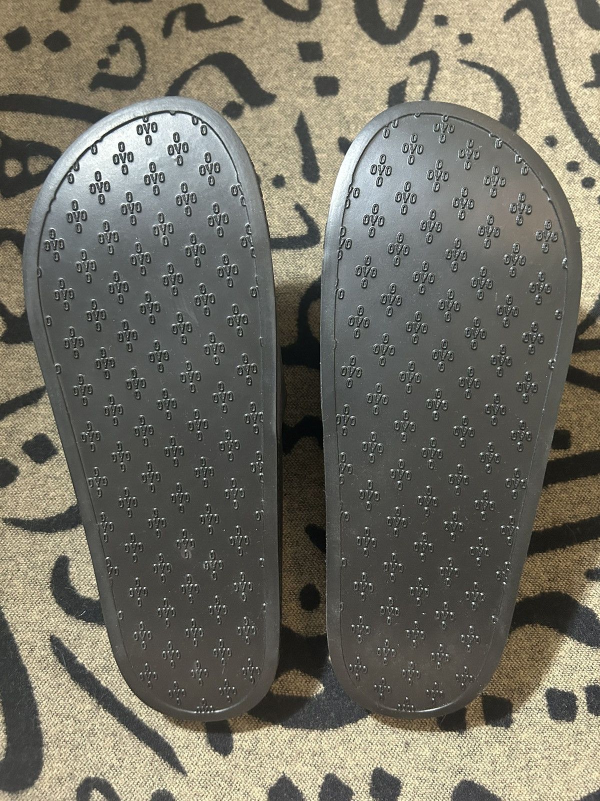 Drake × October's Very Own 2019 Octobers Very Own Og Owl Slide Size US 12 / EU 45 - 5 Thumbnail