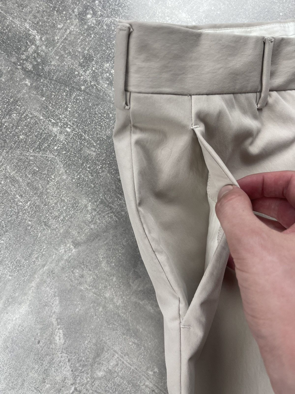 Prada Prada Milano Women’s Pants Beige Slim Fit Cropped Trousers Size 30" / US 8 / IT 44 - 10 Thumbnail