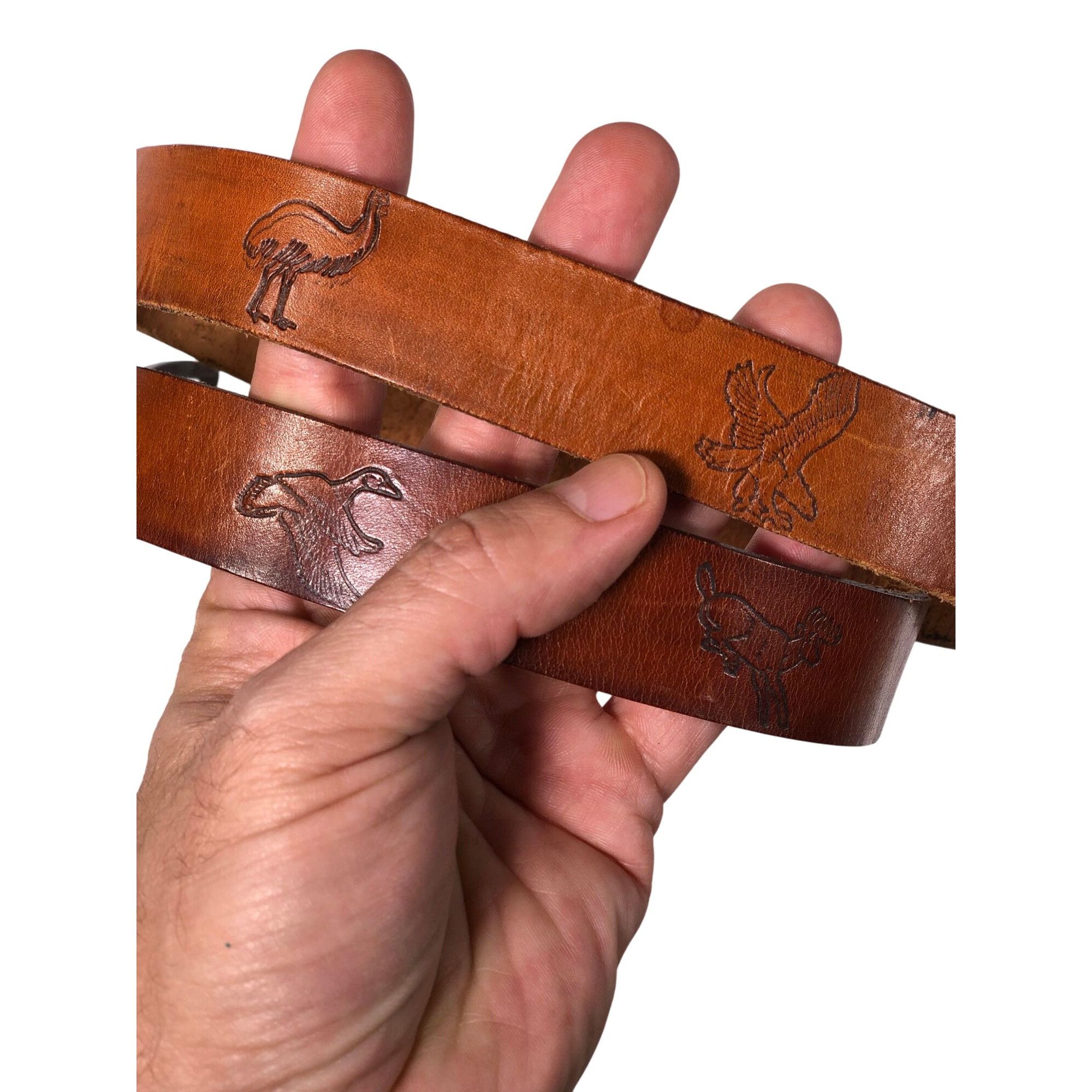 Other Vtg Hand Carved Wildlife Animals TOOLED Dancing Couple Belt Size 32 - 6 Thumbnail