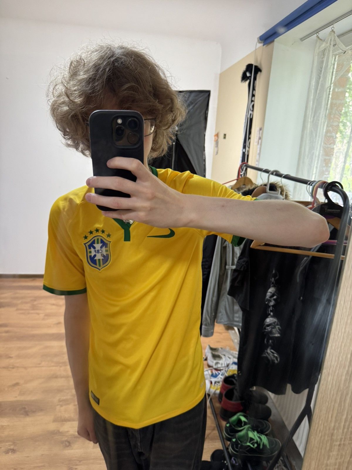 Nike Nike Brazil National Team 2014 Football Soccer Jersey Yellow Size US S / EU 44-46 / 1 - 11 Thumbnail