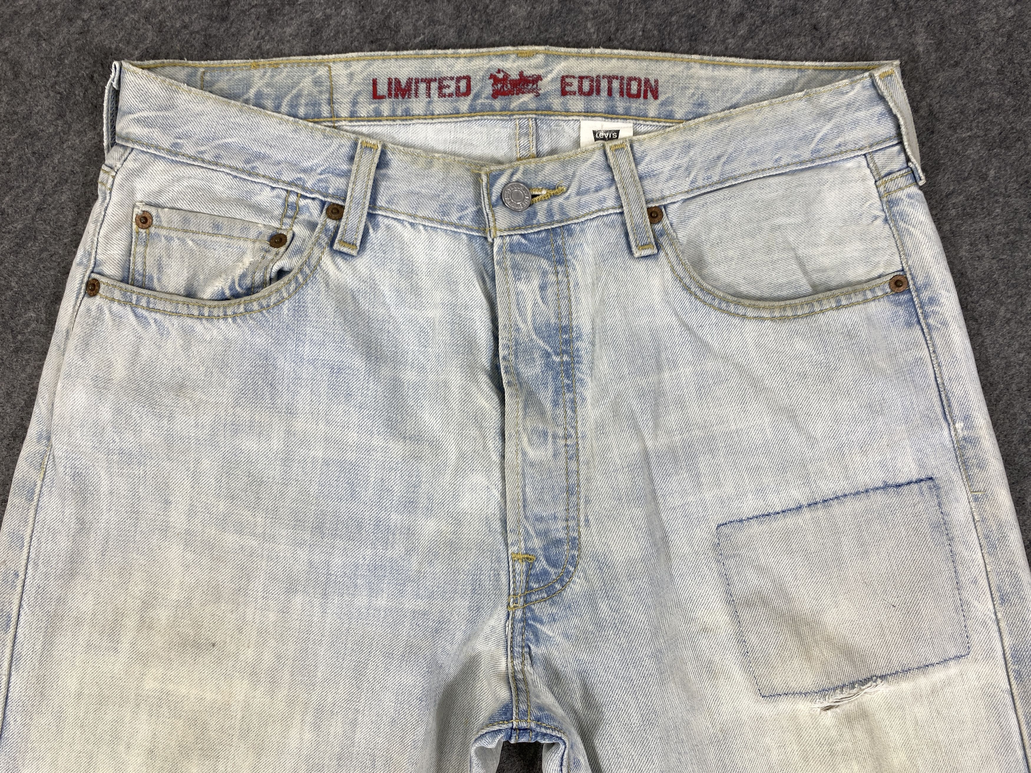 Japanese Brand Light Blue Wash Vintage Levis 501 Jeans 34x33 - JN3130 Size US 34 / EU 50 - 3 Thumbnail