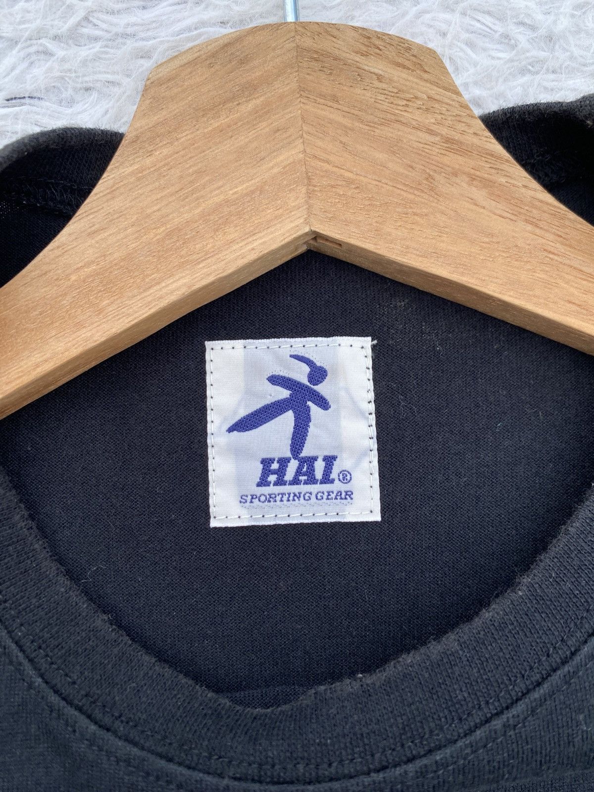 Hai Sporting Gear Rare Vtg Big Logo Hai Sporting Gear by Issey Miyake Tshirt Size US M / EU 48-50 / 2 - 9 Thumbnail