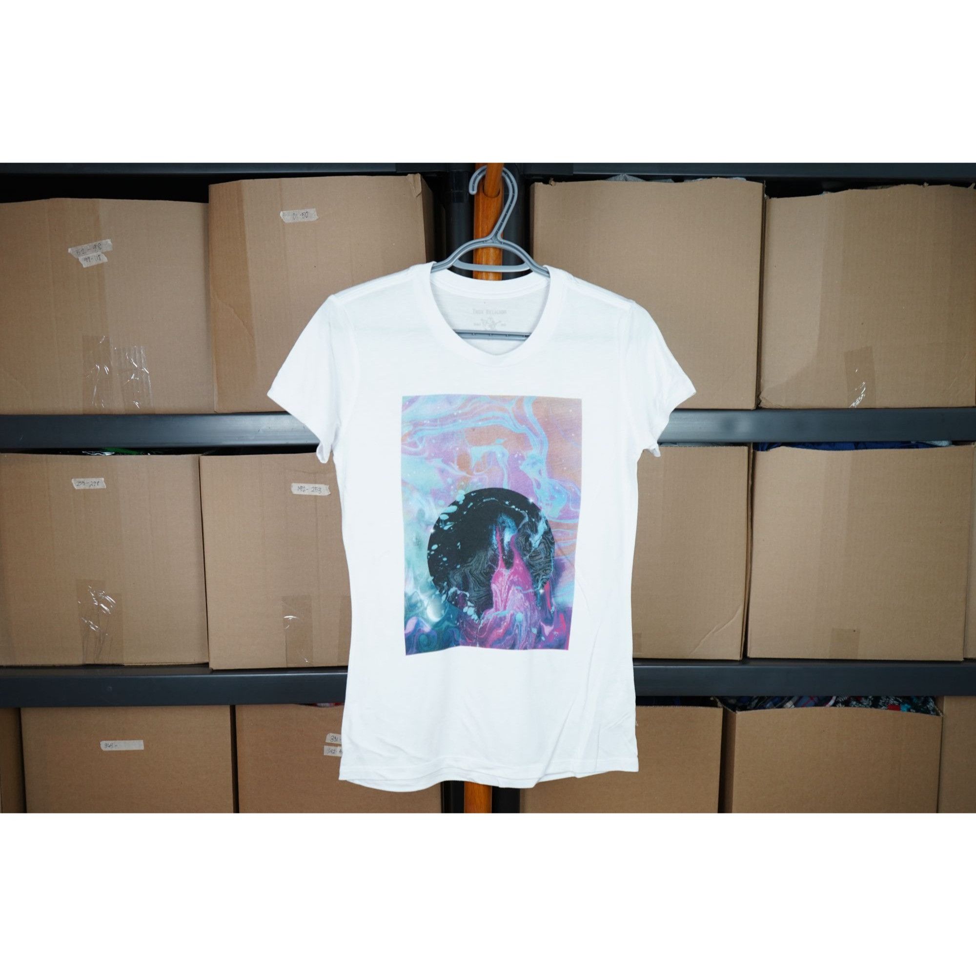 True Religion True Religion White Graphic Tshirt Women's XS #416 Size XS / US 0-2 / IT 36-38 - 1 Thumbnail