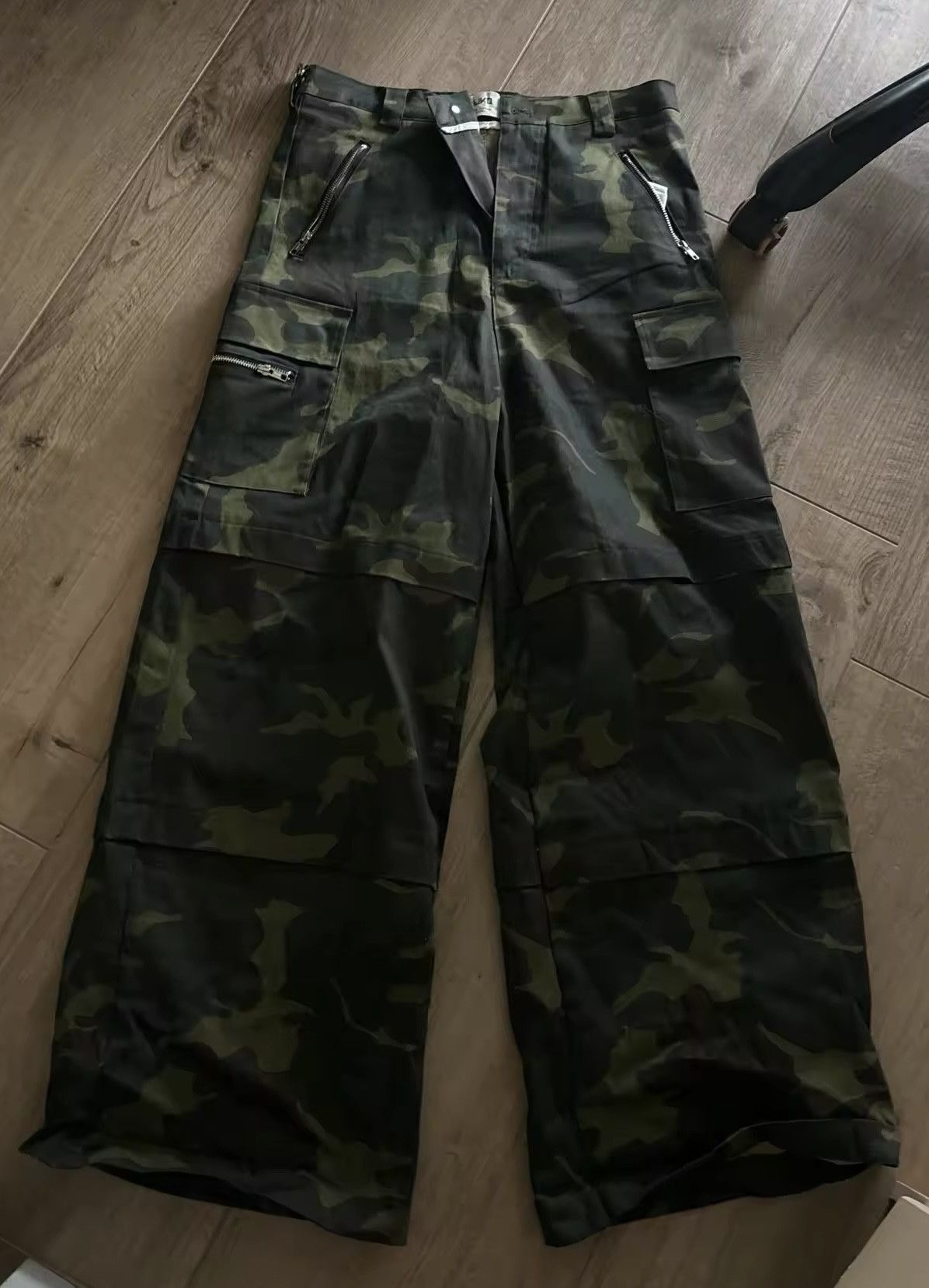 Jean Multi-pockets Camouflage Baggy Cargo Pant Size US 34 / EU 50 - 9 Thumbnail