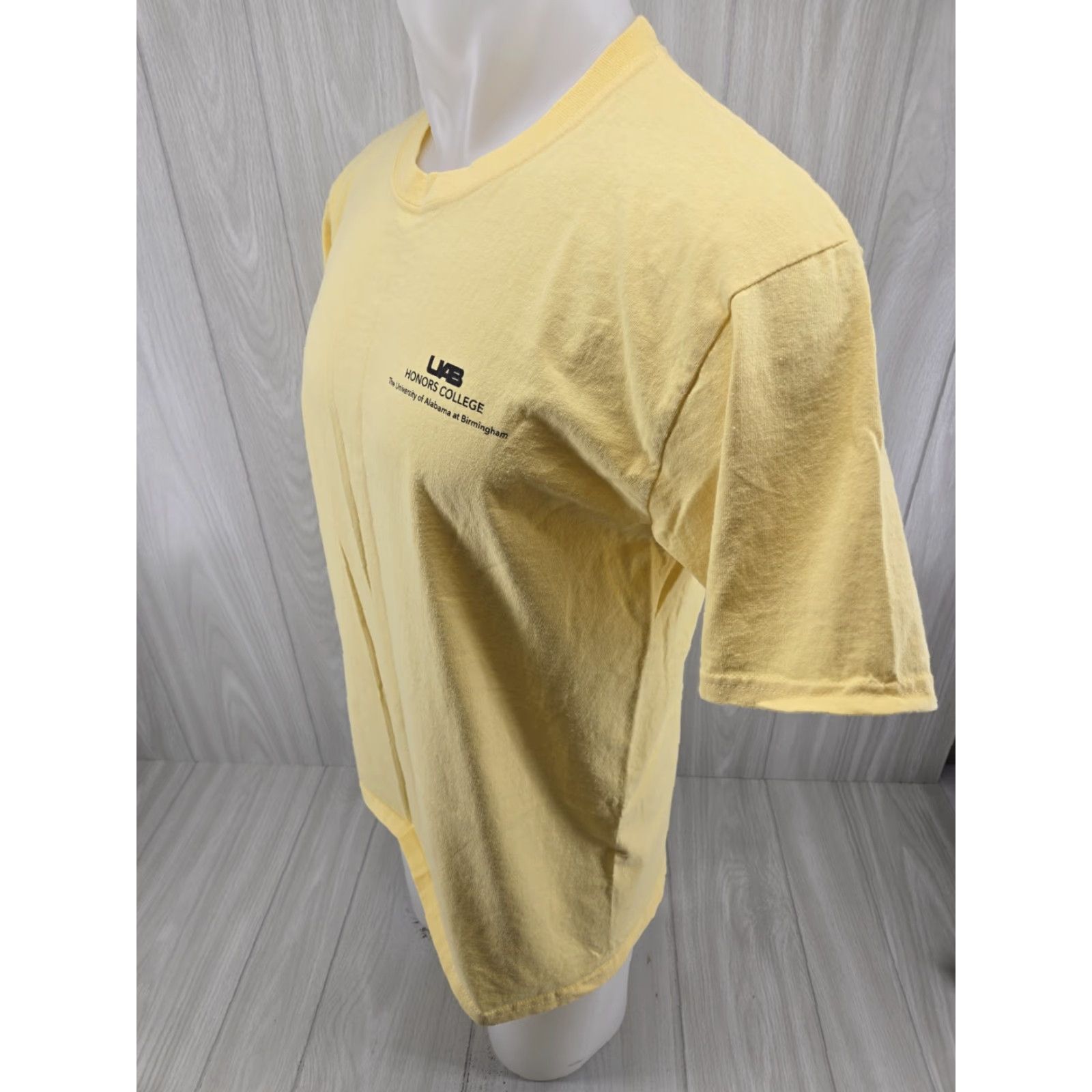 Port & Company UAB Blazers Honors College 2023 T Shirt Men Large Yellow Shirt Size US L / EU 52-54 / 3 - 5 Thumbnail