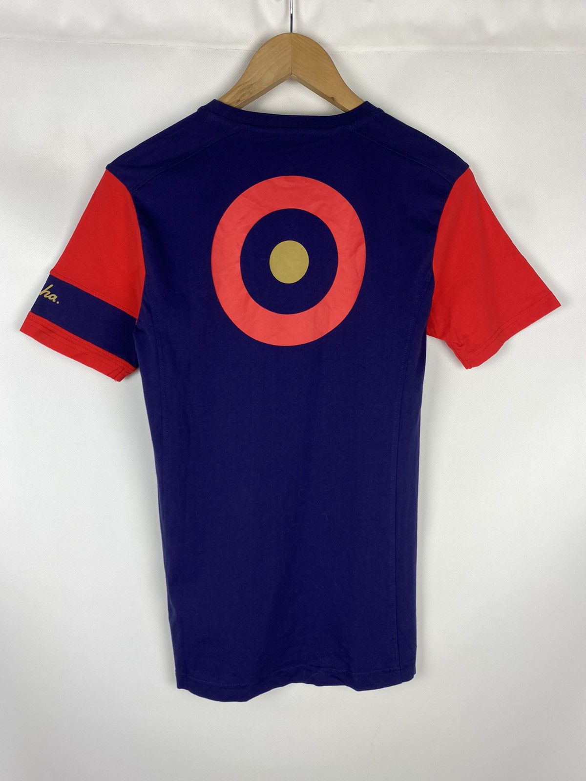 Rapha BNWT! Rapha Bradley Wiggins men’s cycling t shirt size S Size US S / EU 44-46 / 1 - 13 Thumbnail