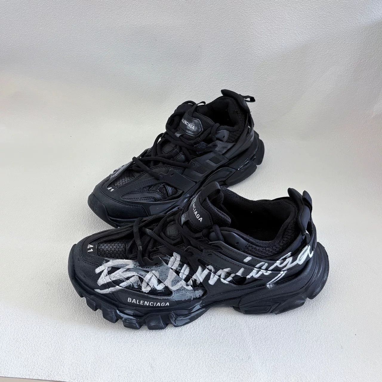 Balenciaga balenciaga track signature black and white sneakers Size US 9 / EU 42 - 1 Thumbnail