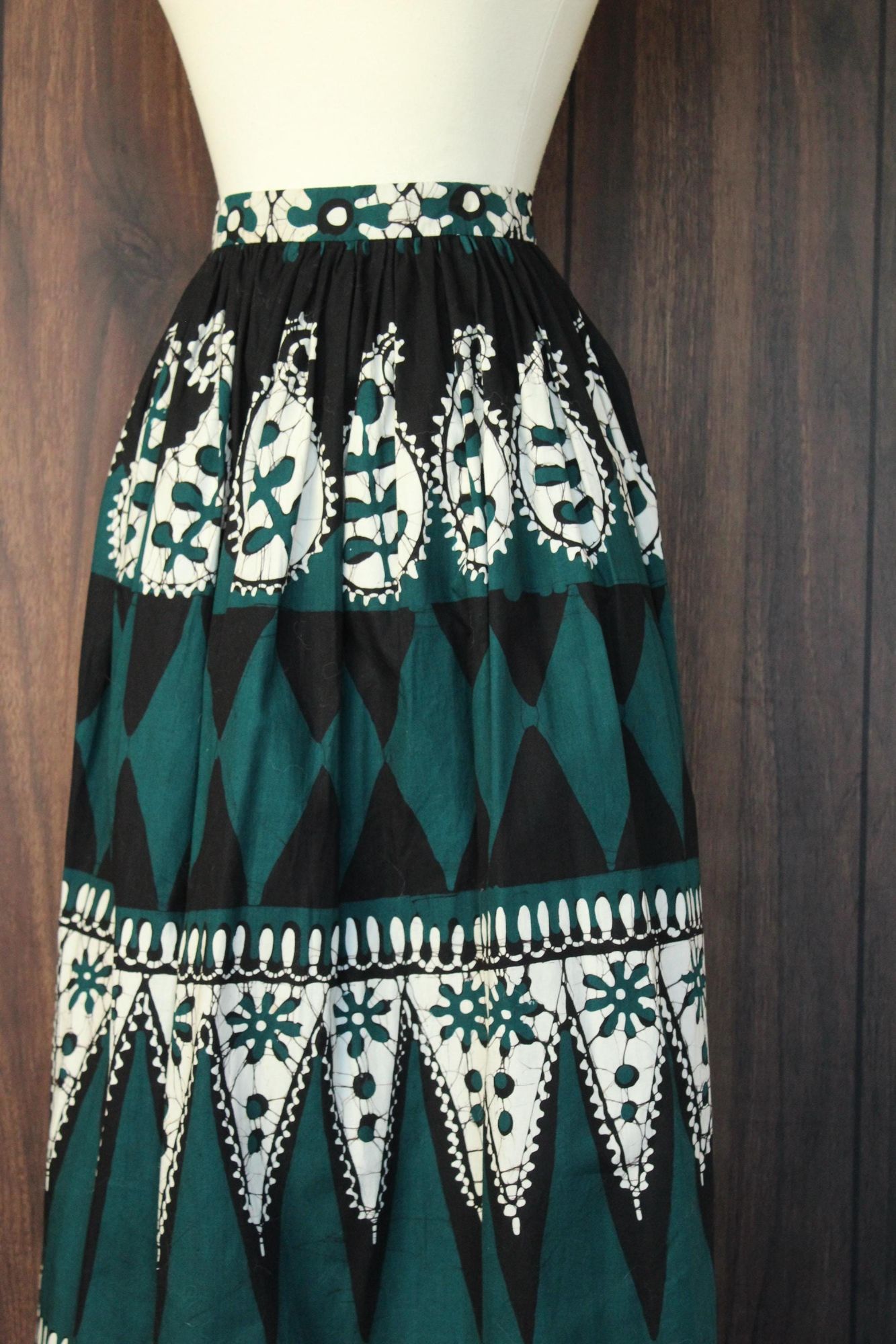 Vintage Vintage 1960s 1970s Skirt, Black Teal and White Maxiskirt, B Size 22" - 7 Thumbnail