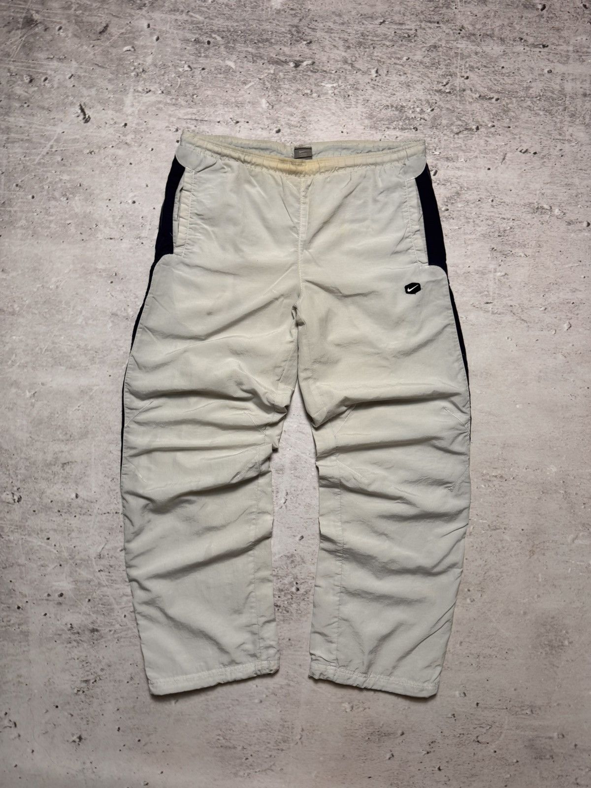 Nike × Vintage NIKE TN+ VINTAGE BASIC LOGO OVERSIZE BAGGY PANTS Size US 32 / EU 48 - 1 Thumbnail