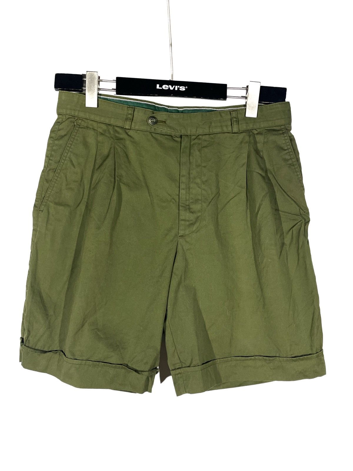 image of Burberry Vintage Olive Shorts Size 32-33 Made In Spain in Green, Men's