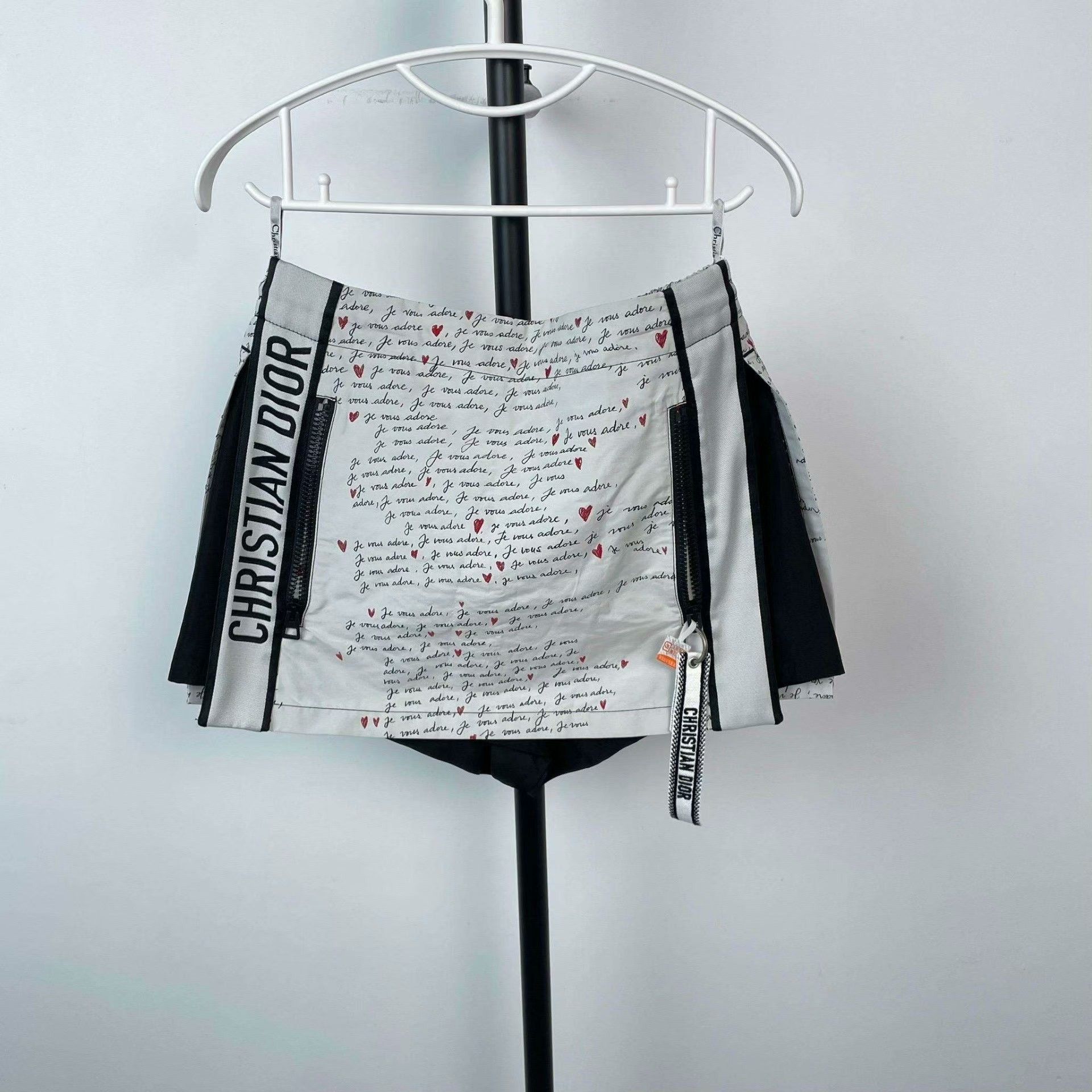 Dior Dior Limited Skirt 36 Women Size 36" / US 14 / IT 50 - 1 Thumbnail