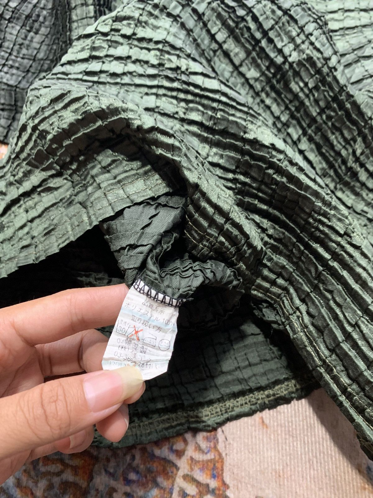 Issey Miyake UNDEFINED GREEN PLEATS KNITT ISSEY-STYLE OUTER Size US M / EU 48-50 / 2 - 5 Thumbnail