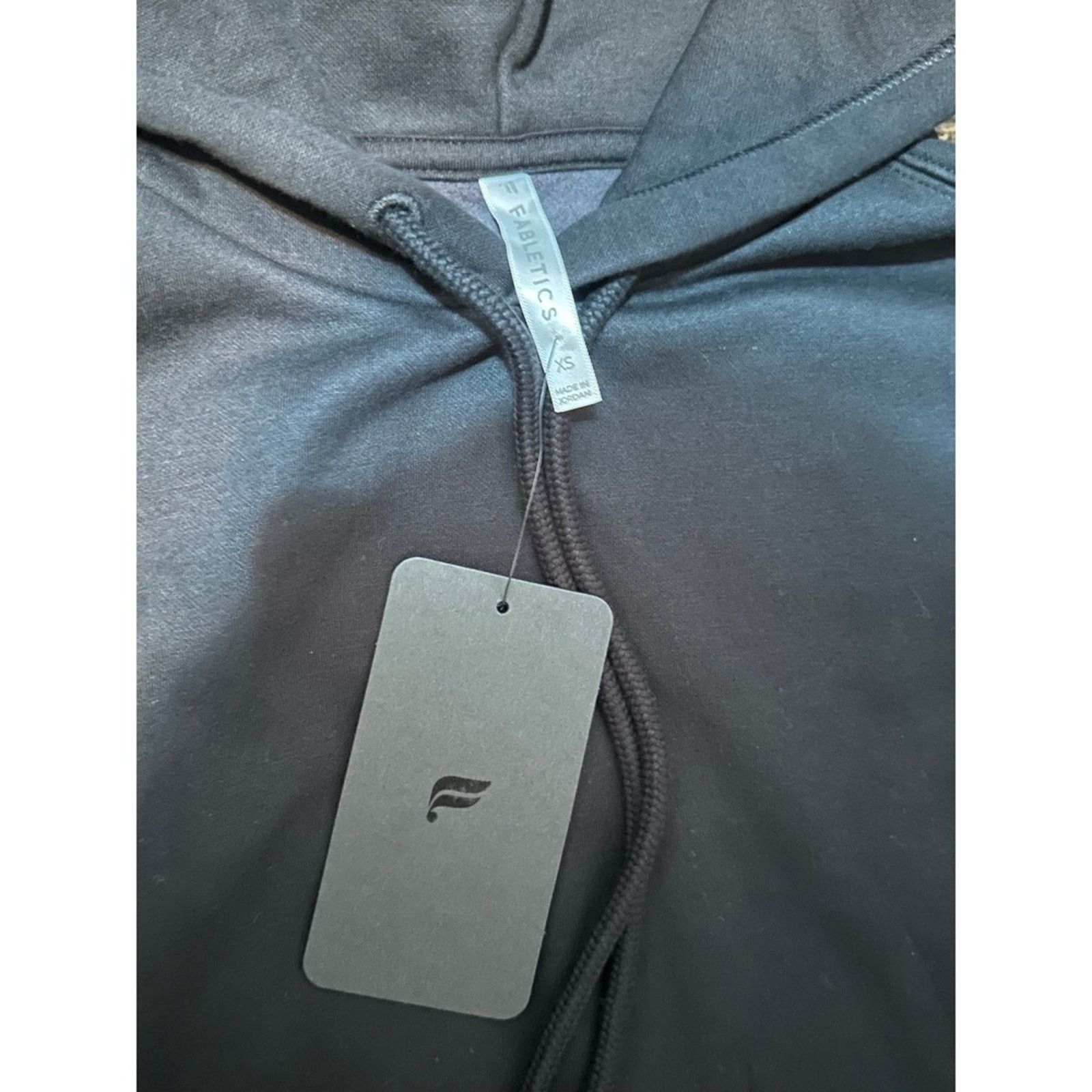 Fabletics Fabletics Black Cropped Hoodie Sweatshirt Casual Womens XS Size XS / US 0-2 / IT 36-38 - 2 Thumbnail