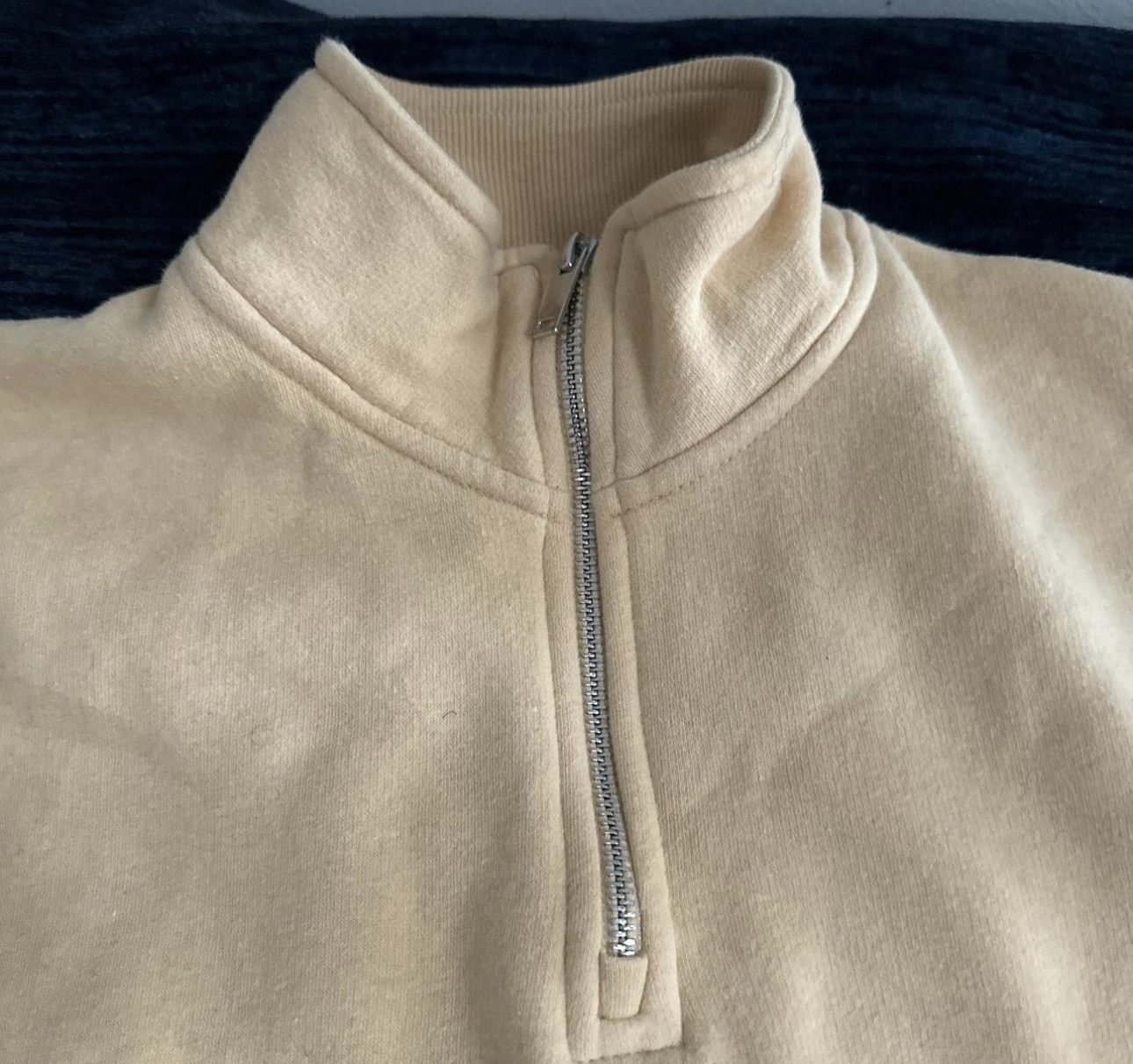 Bershka Beige “Liverpool EST. 2024” Half-Zip Sweatshirt Size L / US 10 / IT 46 - 3 Thumbnail