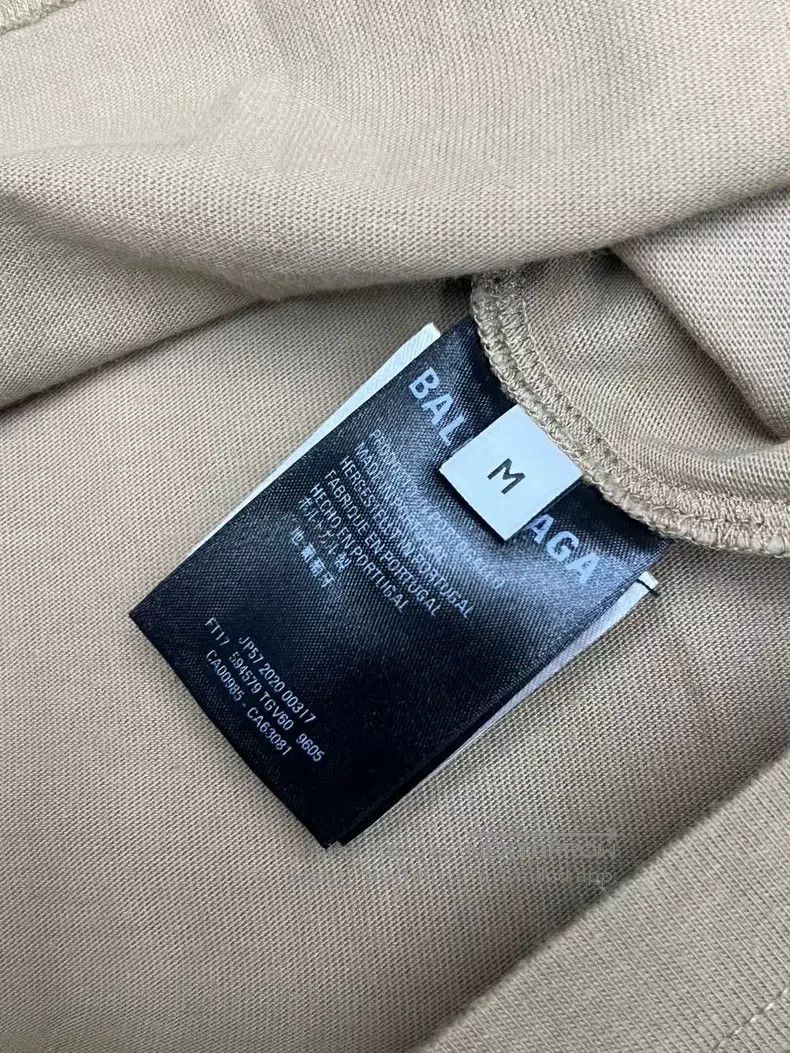 Other Balenciaga Wheat short-sleeve, khaki color, size M Size US M / EU 48-50 / 2 - 5 Thumbnail