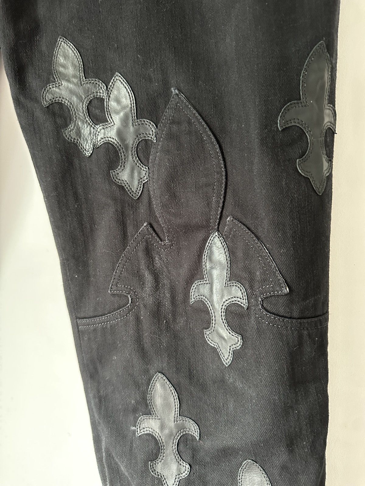 Chrome Hearts Chrome Hearts Le Fleur Leather Patch Double Knee Denim Jeans Size US 34 / EU 50 - 8 Thumbnail