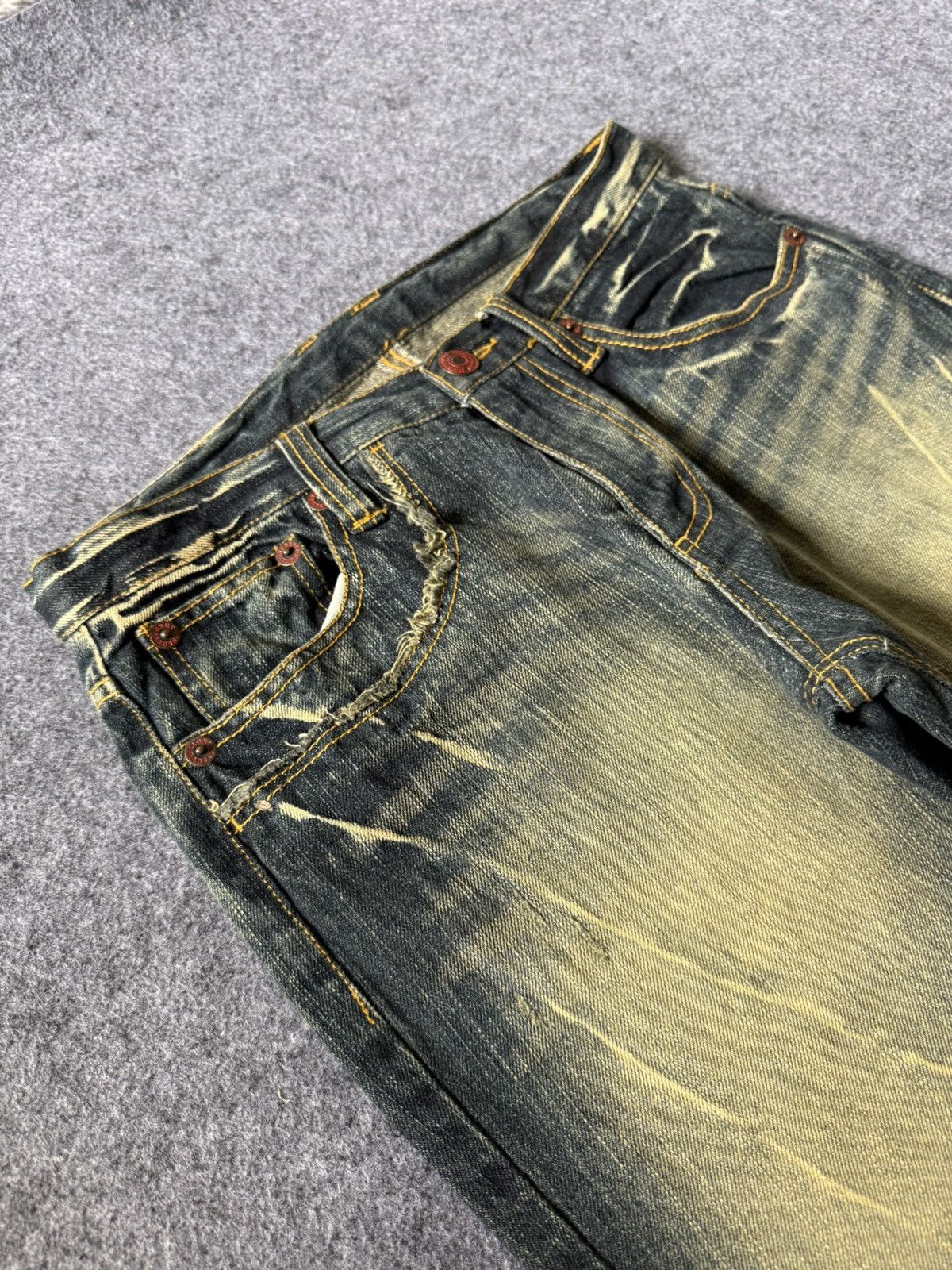Japanese Brand Clone Devgru Japan Artisal Mud Wash Wrinkle Texture Jeans Size US 30 / EU 46 - 4 Thumbnail
