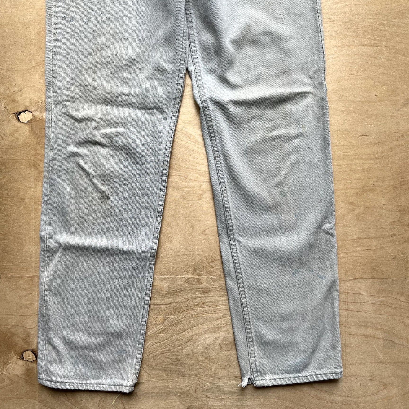 Levi's VINTAGE Levi's Levi's 701 Jeans 28 Gray 80s Denim Made in USA Western Summer Student Fit Mens Jeans Size US 28 / EU 44 - 4 Thumbnail